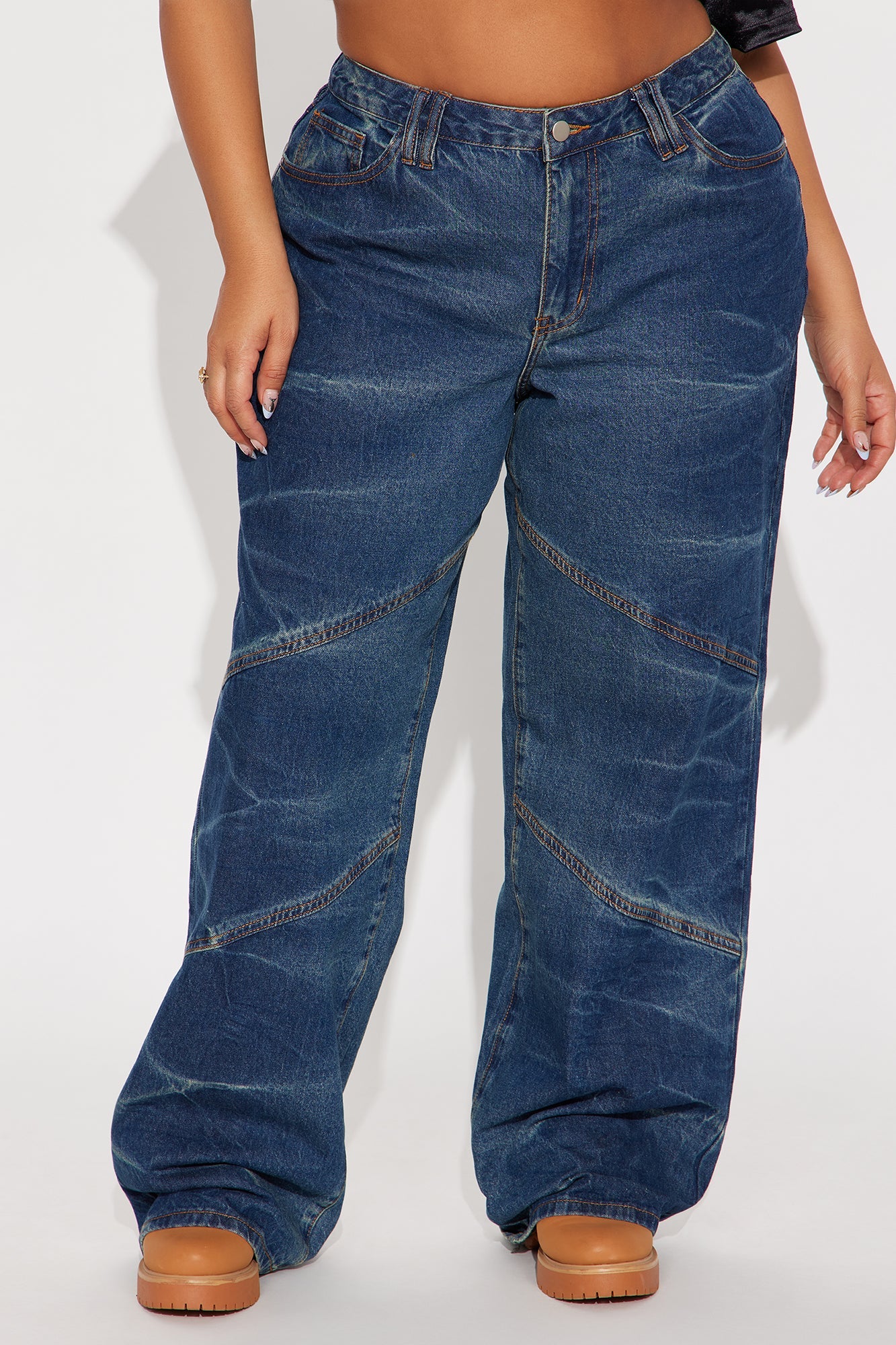 Ocean Eyes Seaming Straight Leg Jeans - Medium Wash