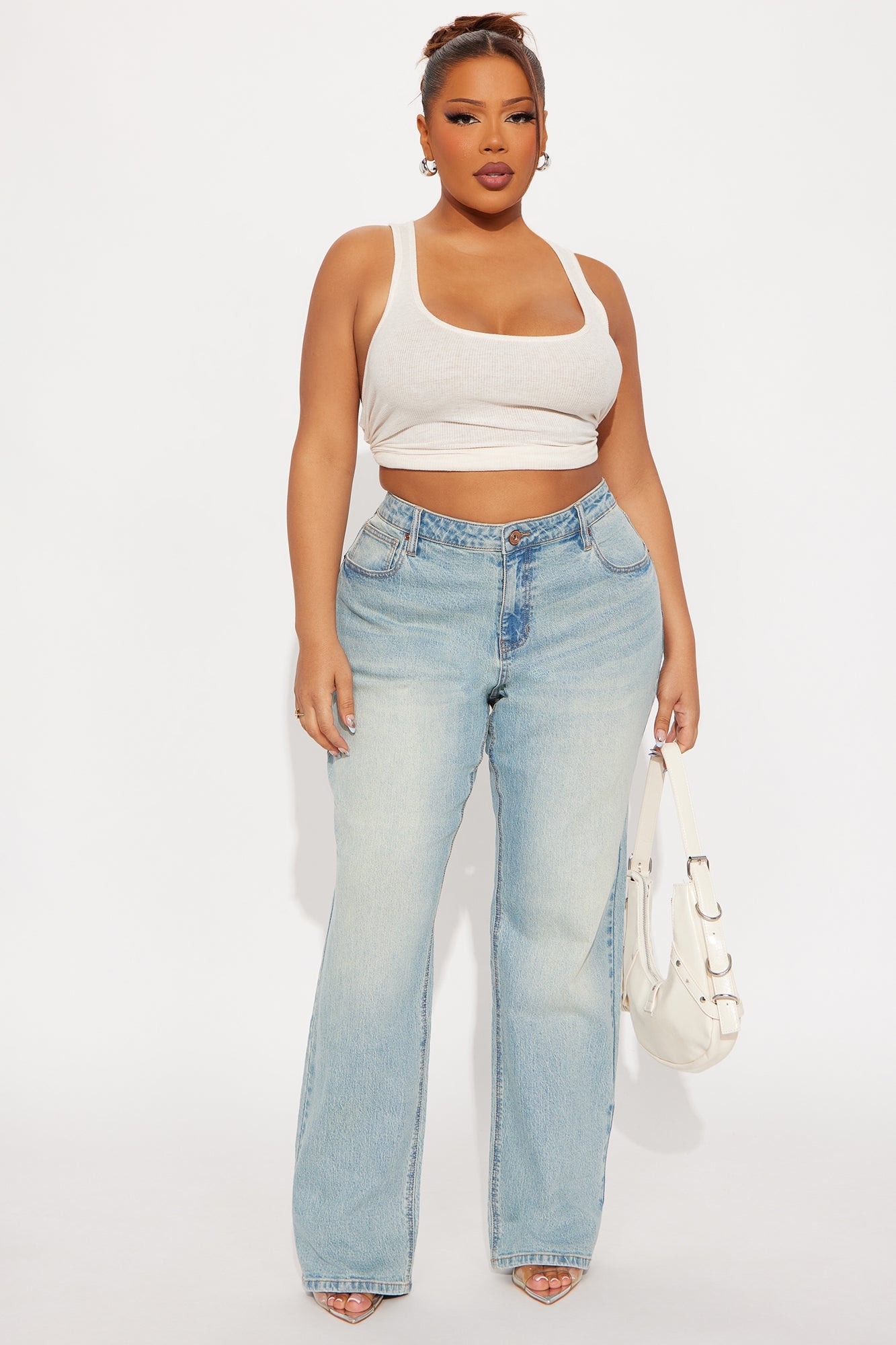 Leila Low Rise Straight Leg Jeans - Light Wash