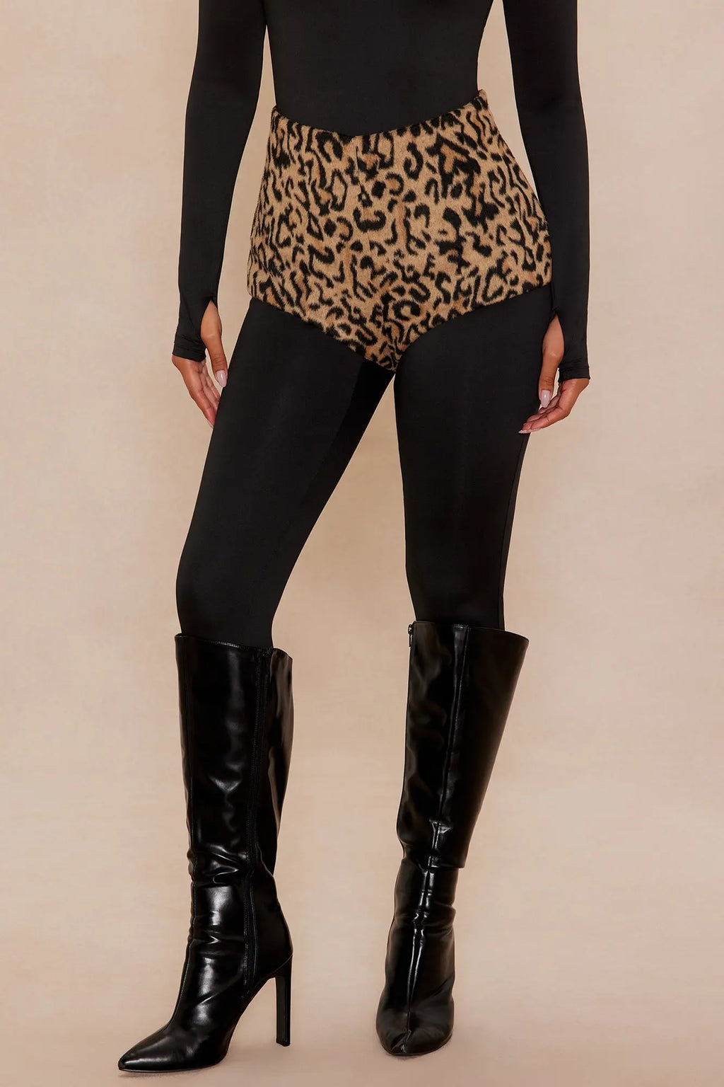 Tanesha Wool Short - Leopard 