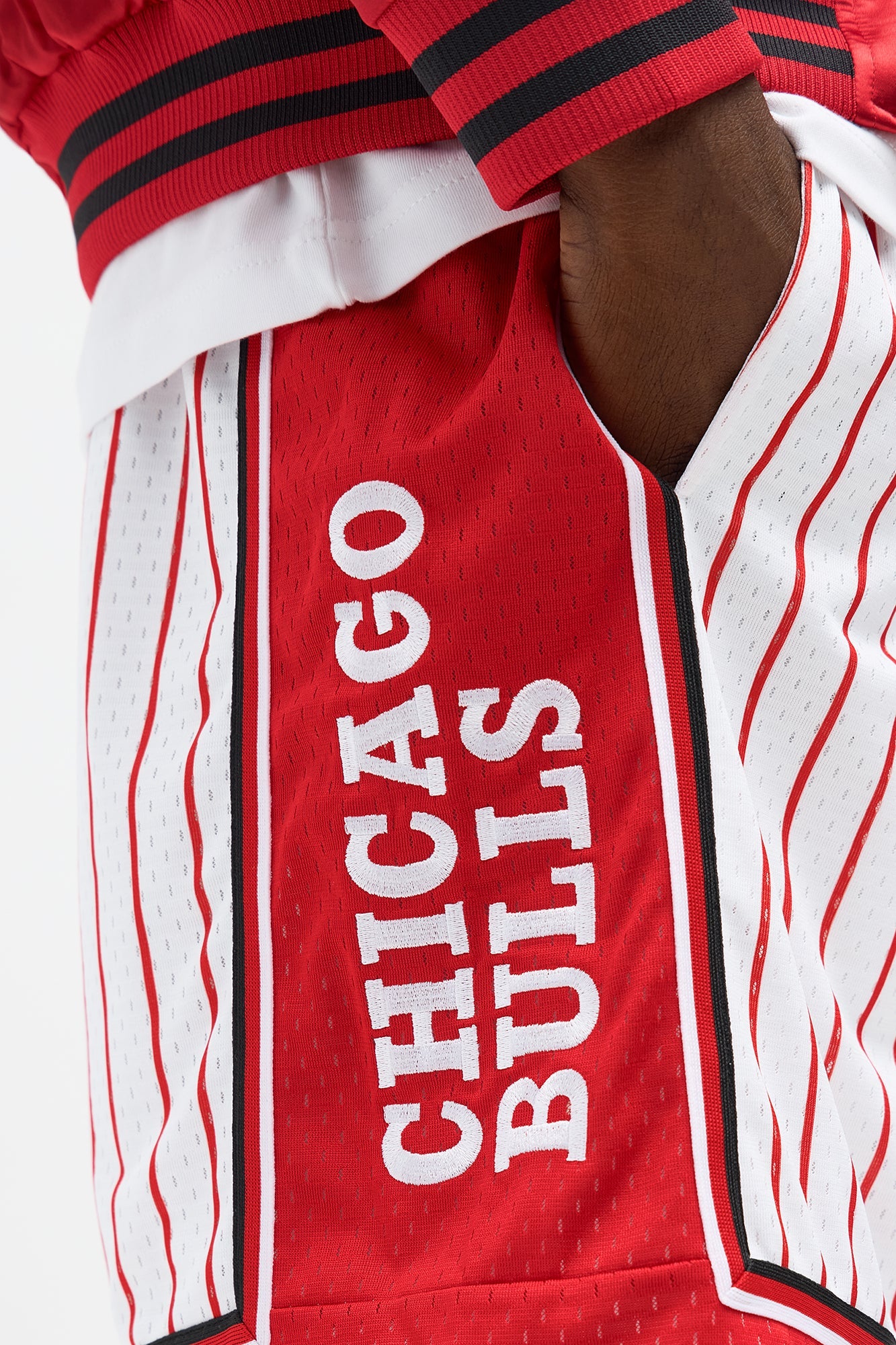 Bulls Relaxed Fit Striped Shorts - Cream