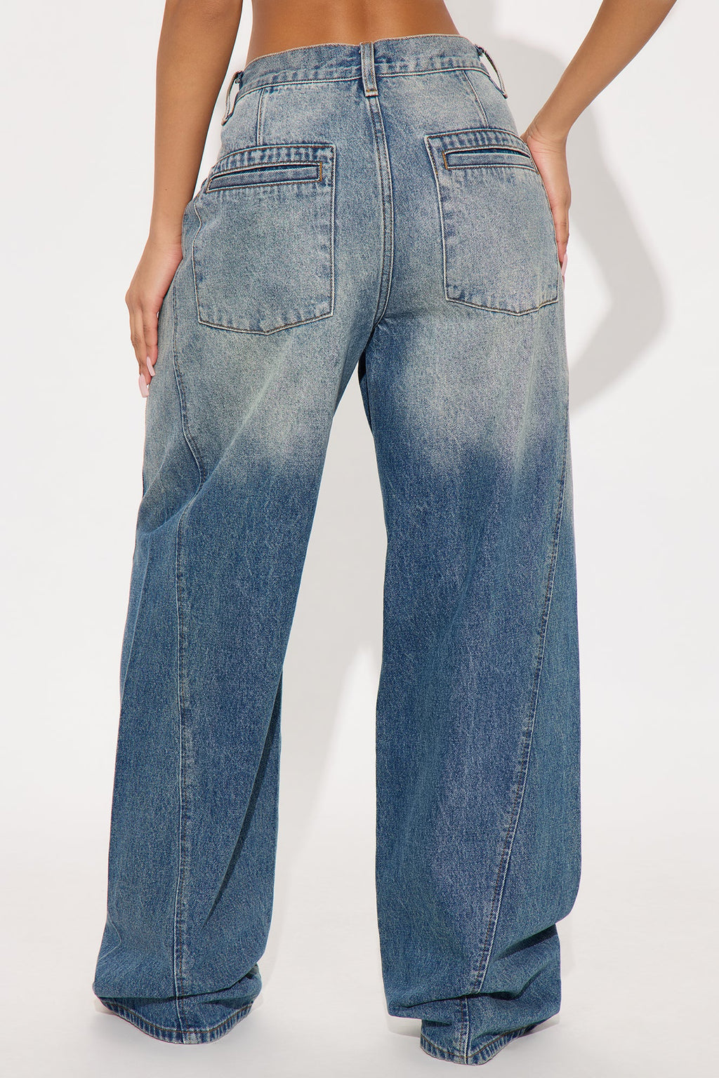 Scotlyn Loose Straight Leg Jeans - Vintage Wash
