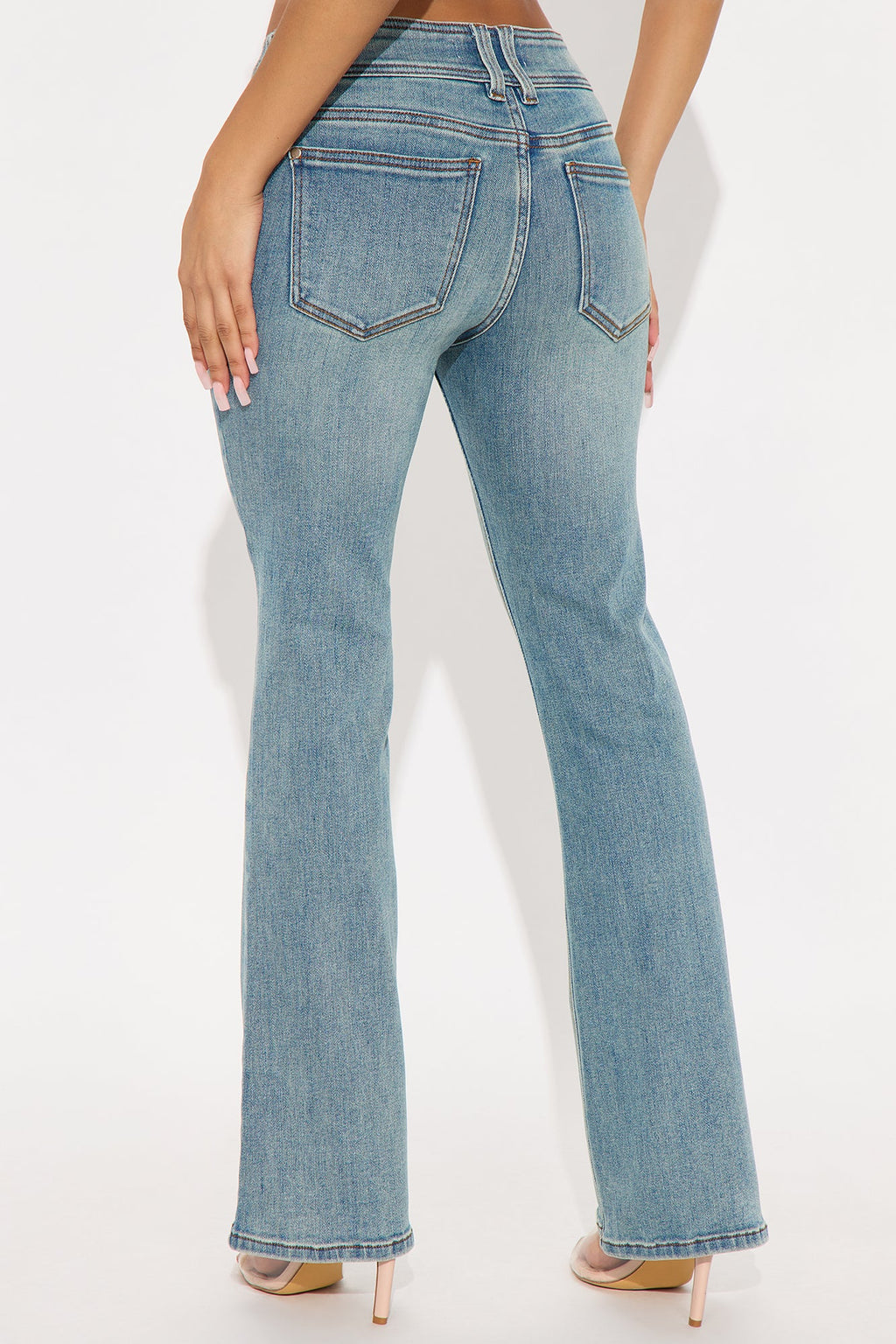 Petite Lisbon Low Rise Pintuck Flare Jeans - Medium Wash