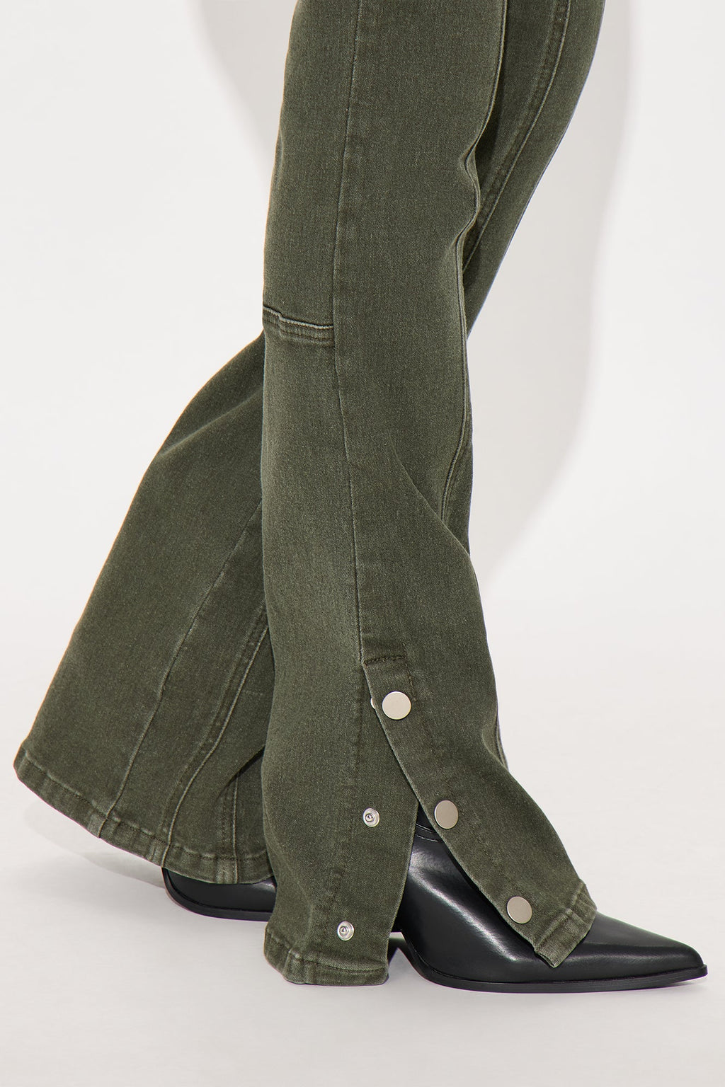 Chasin' You Mineral Wash Pant - Dark Olive 