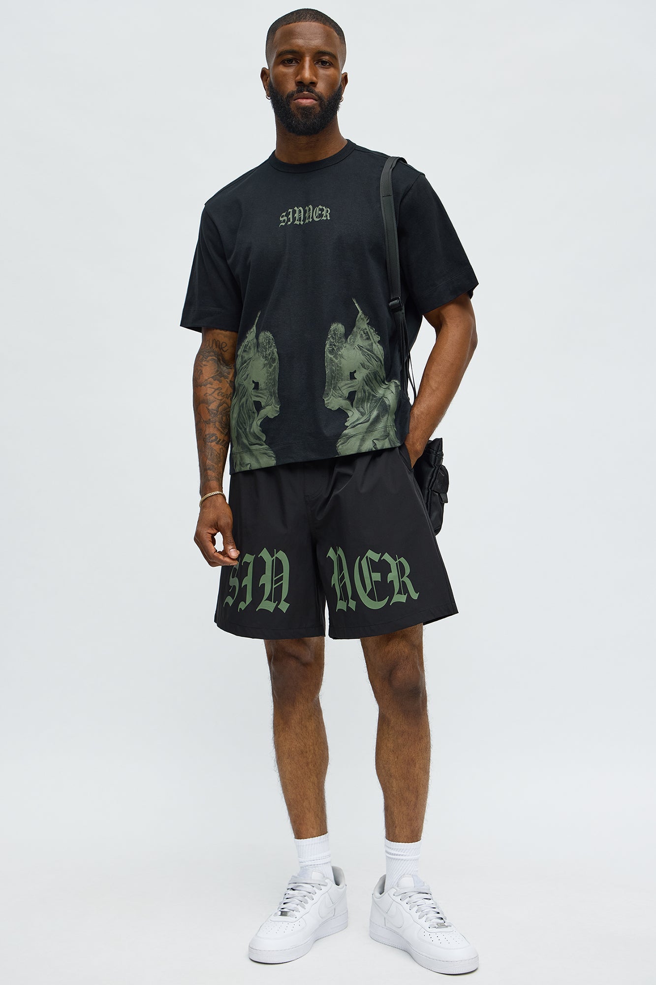 Sinner Relaxed Shorts - Black