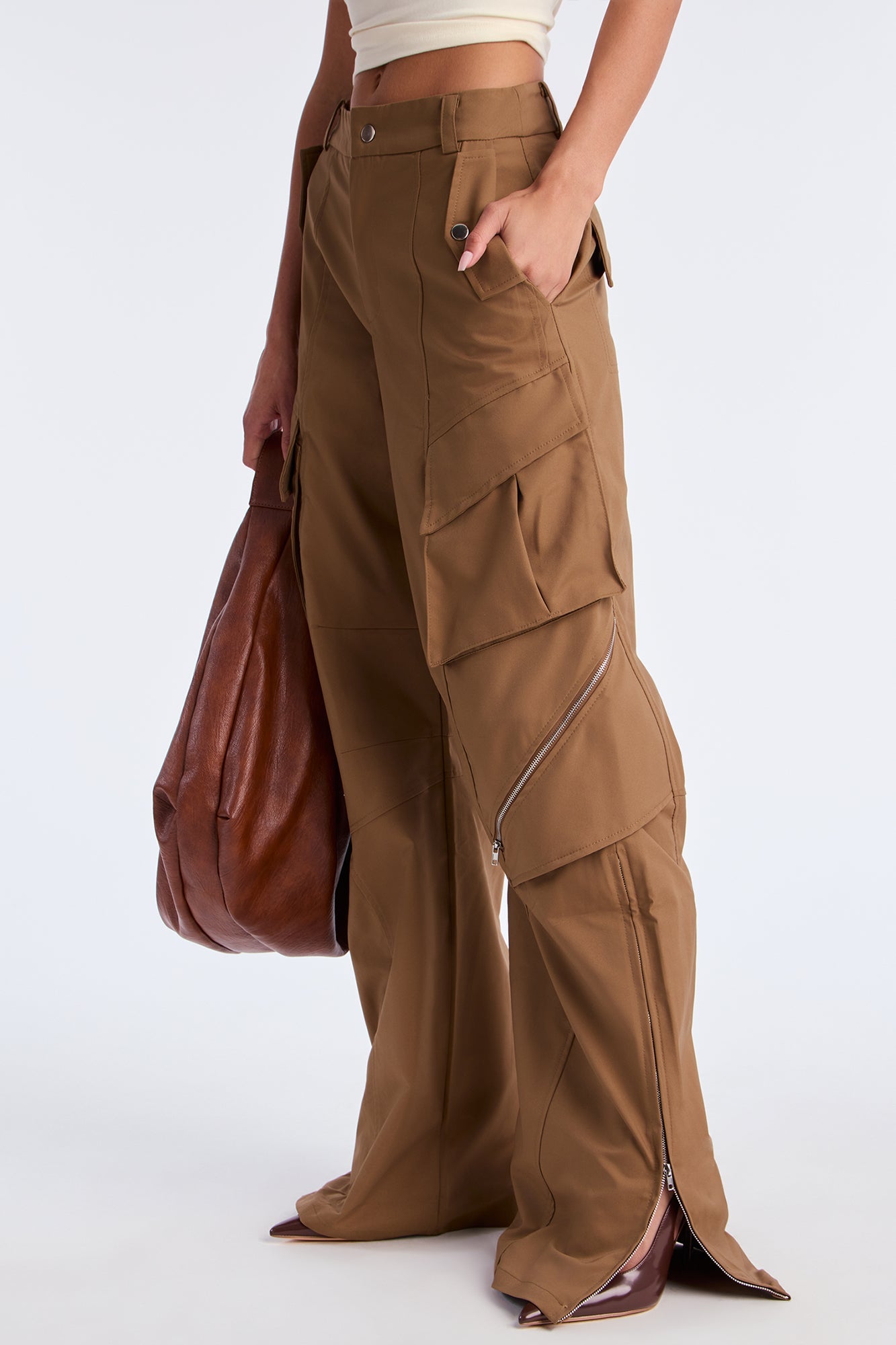 Don't Call Me Windbreaker Wide Leg Cargo Pant 33 - Olive 