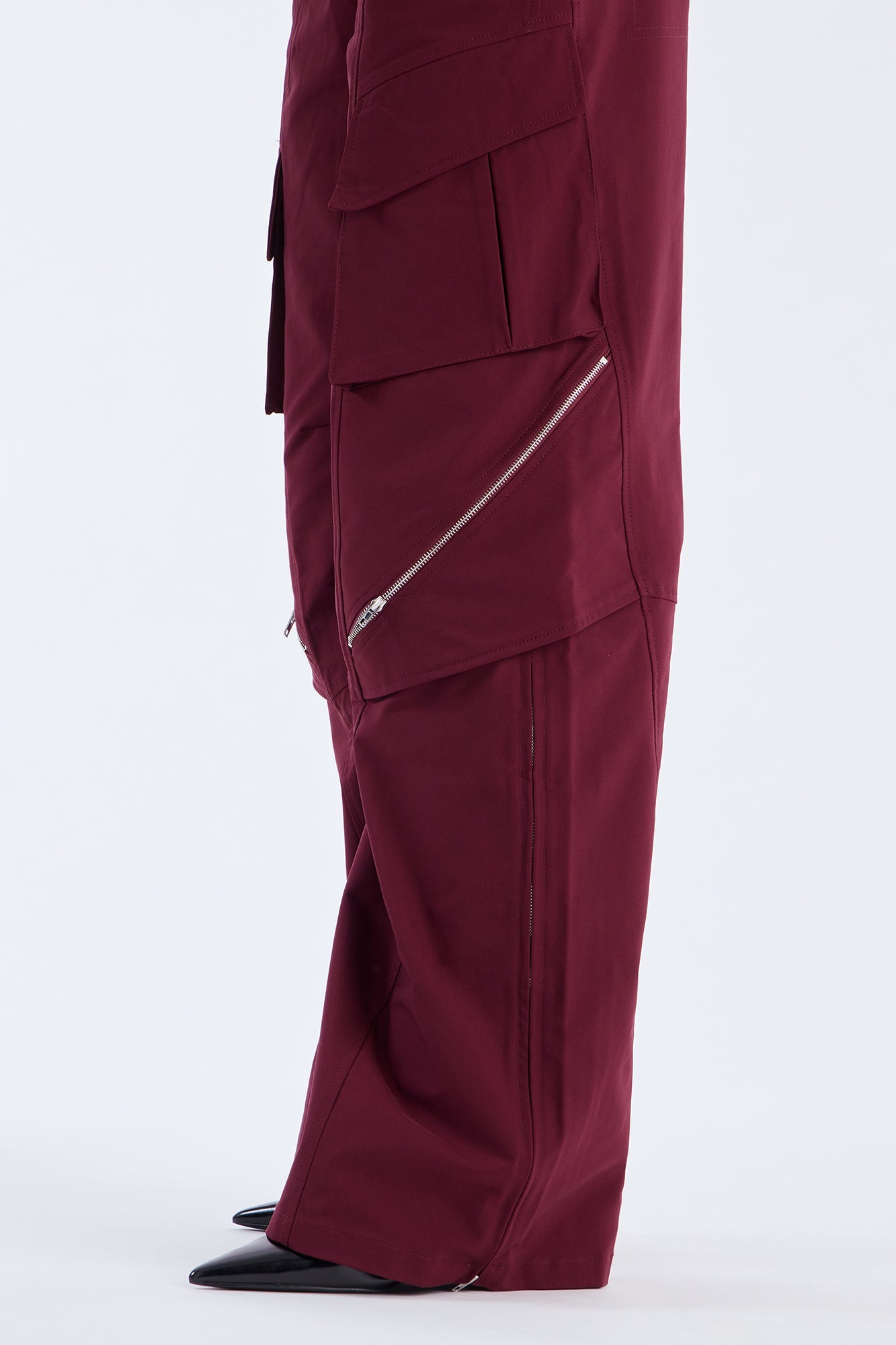 Don't Call Me Windbreaker Wide Leg Cargo Pant 33 - Plum 