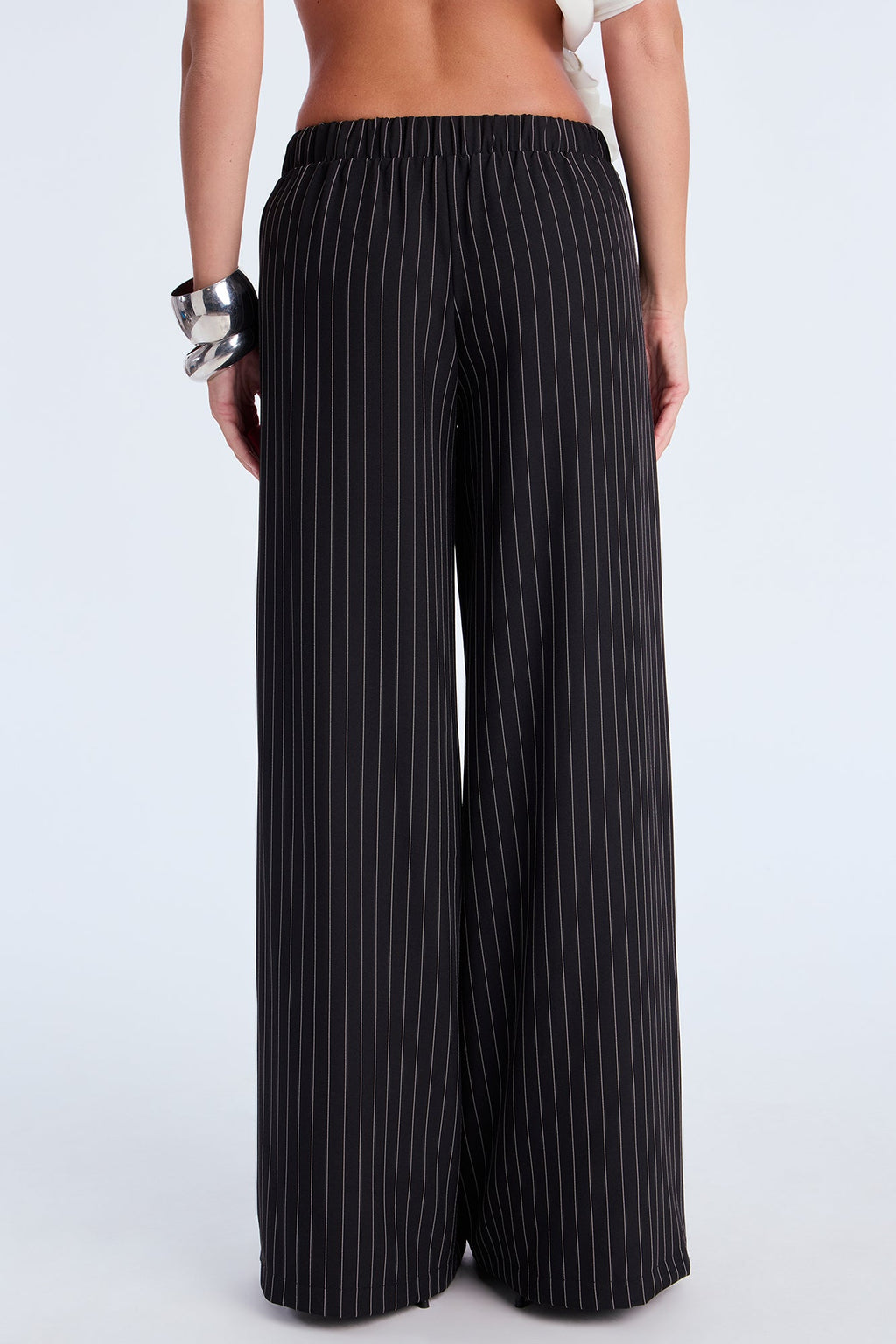 Easy To Wear Pinstripe Wide Leg Pant 32″ - Black