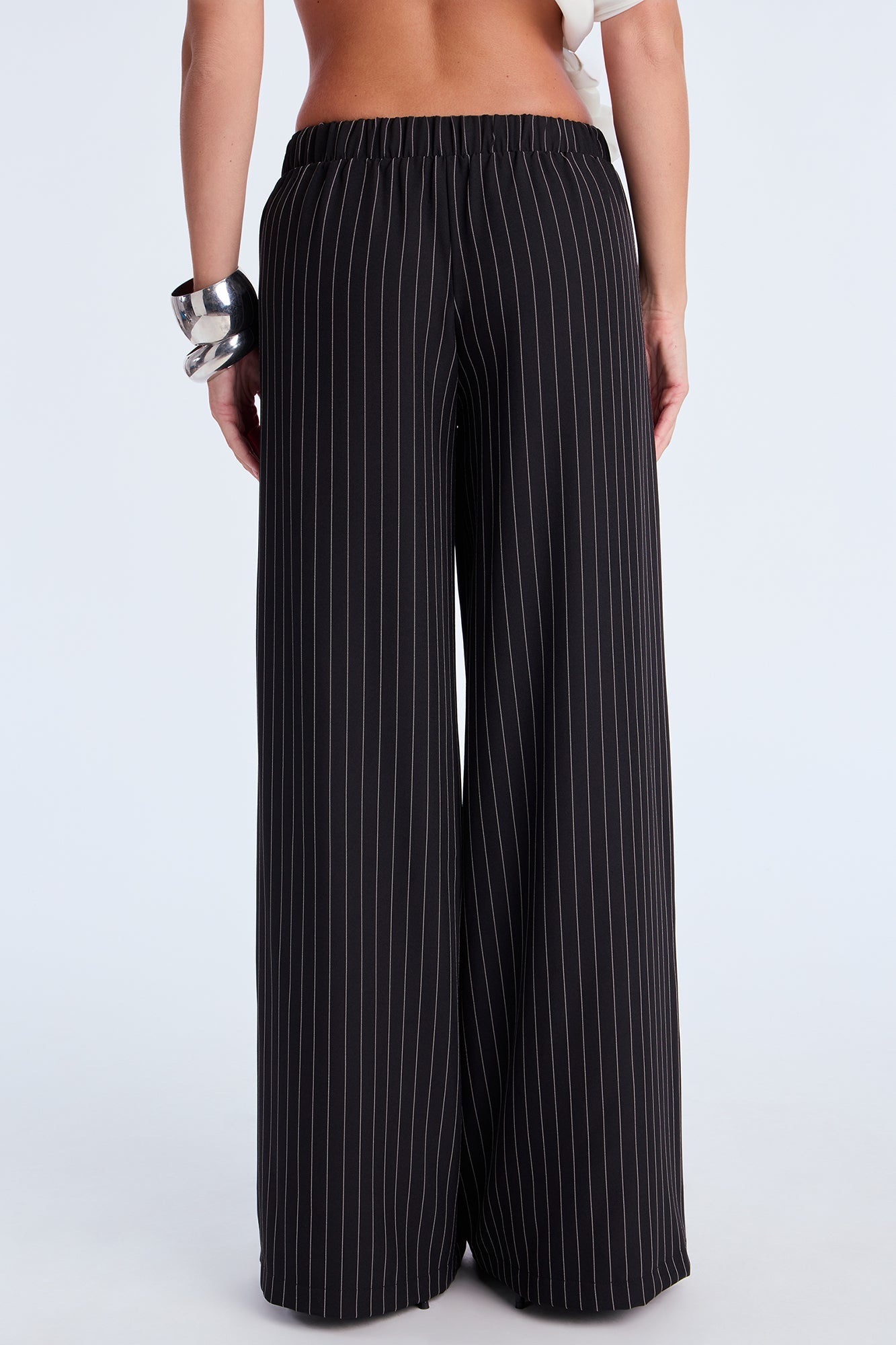 Easy To Wear Pinstripe Wide Leg Pant 32″ - Black