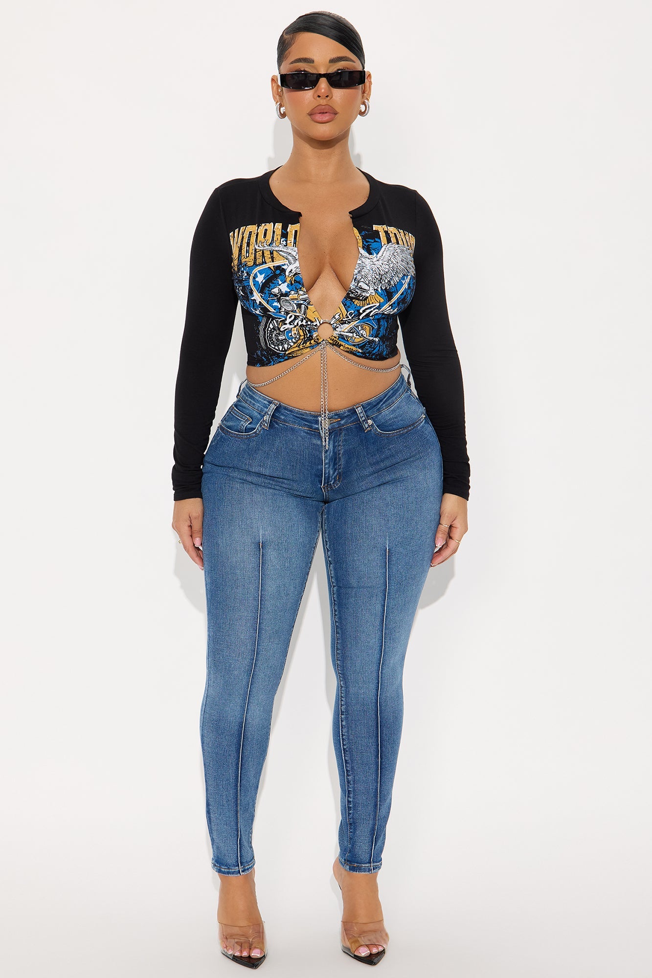 Seamingly Beautiful Low Rise Skinny Jeans - Medium Wash