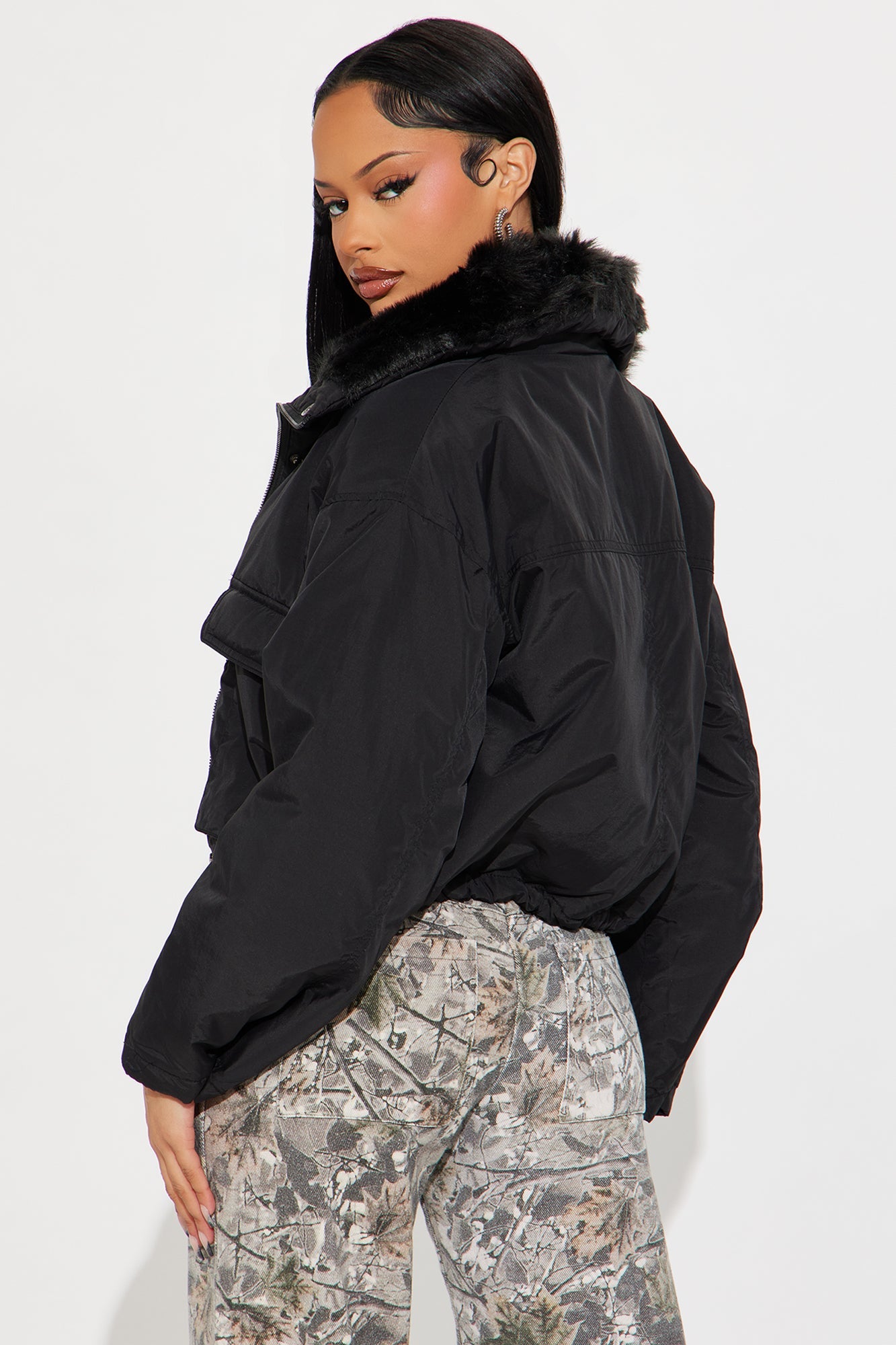 Snow Glow Puffer Jacket - Black