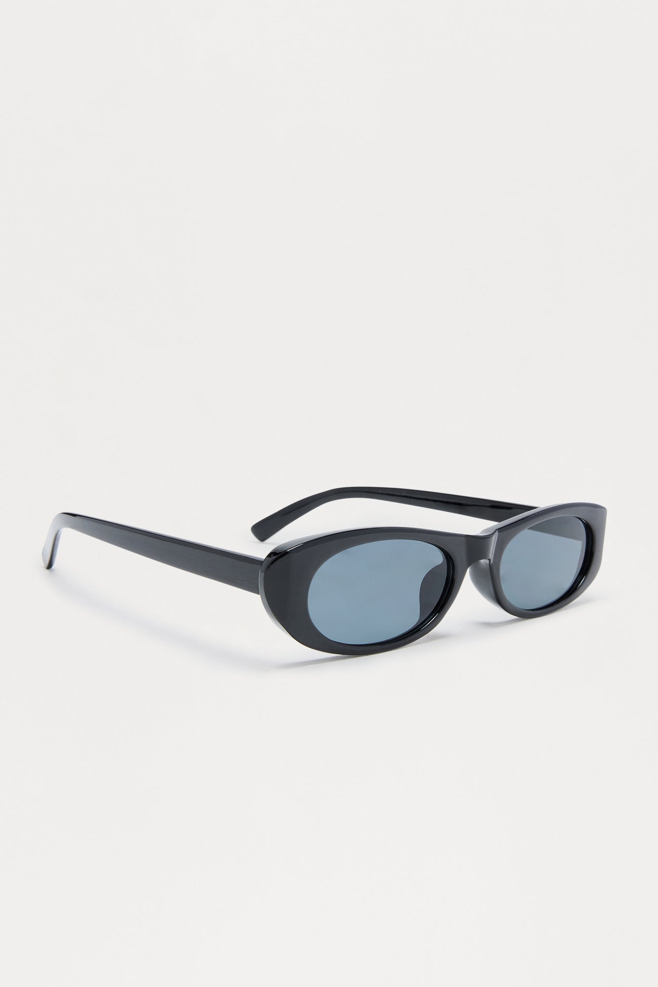 Huda Cat Eye Sunglasses - Black
