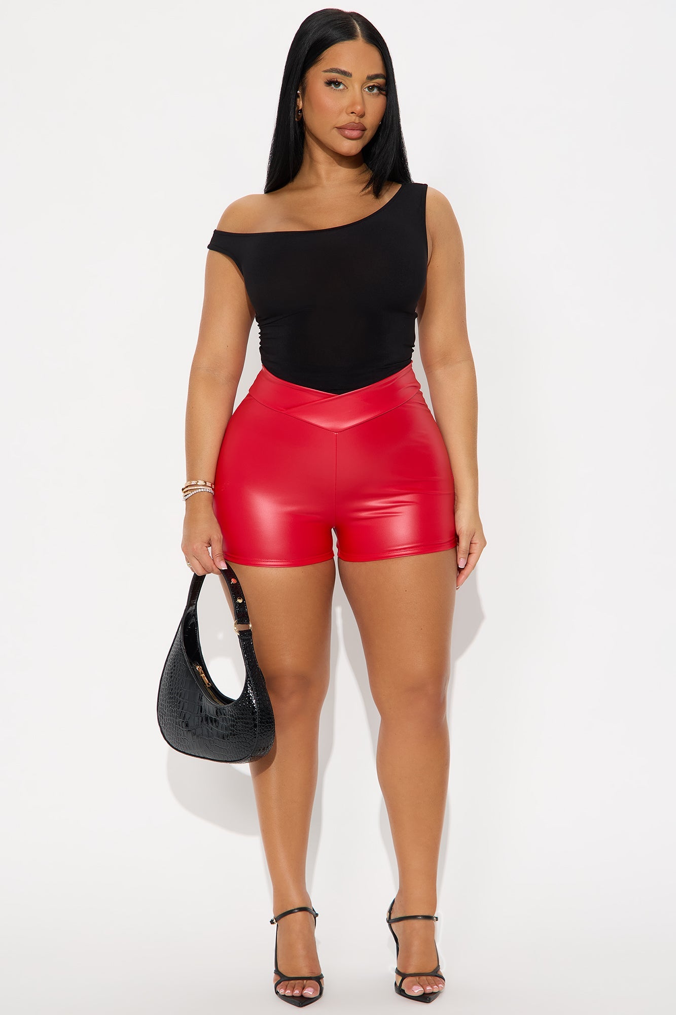 Good Girl Vibes Short - Red