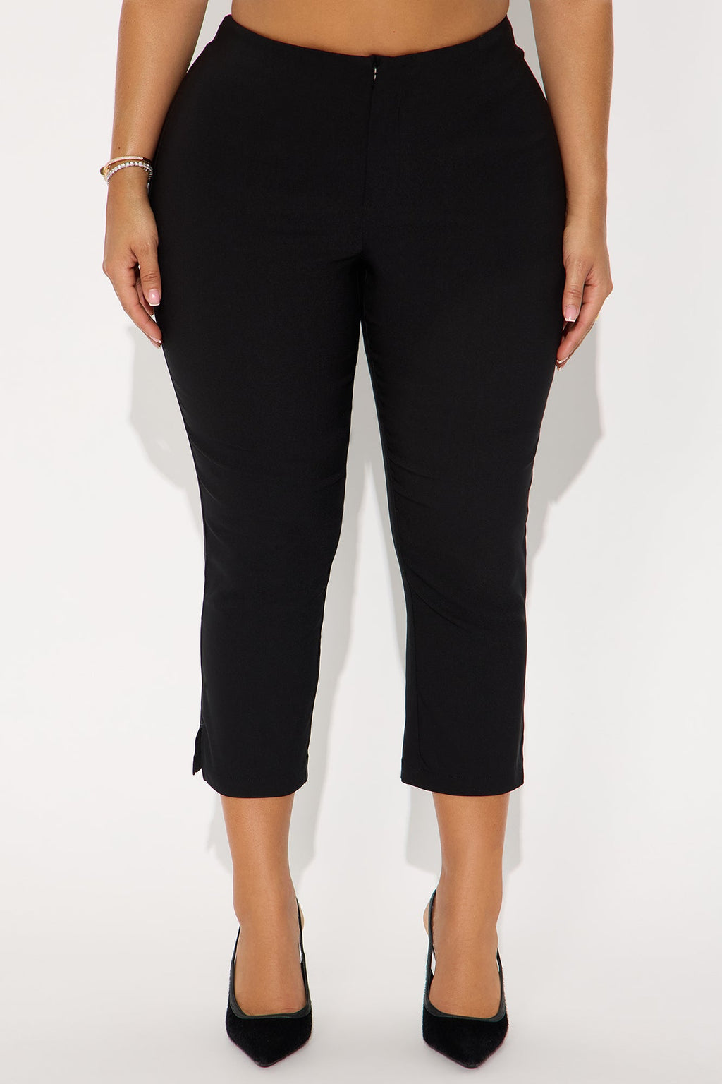 Slim Chances Skinny Capri Pant - Black