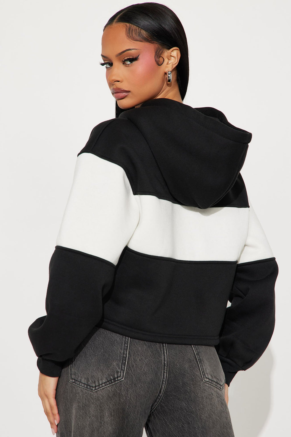 On The Move Fleece Sweatshirt Hoodie - Black