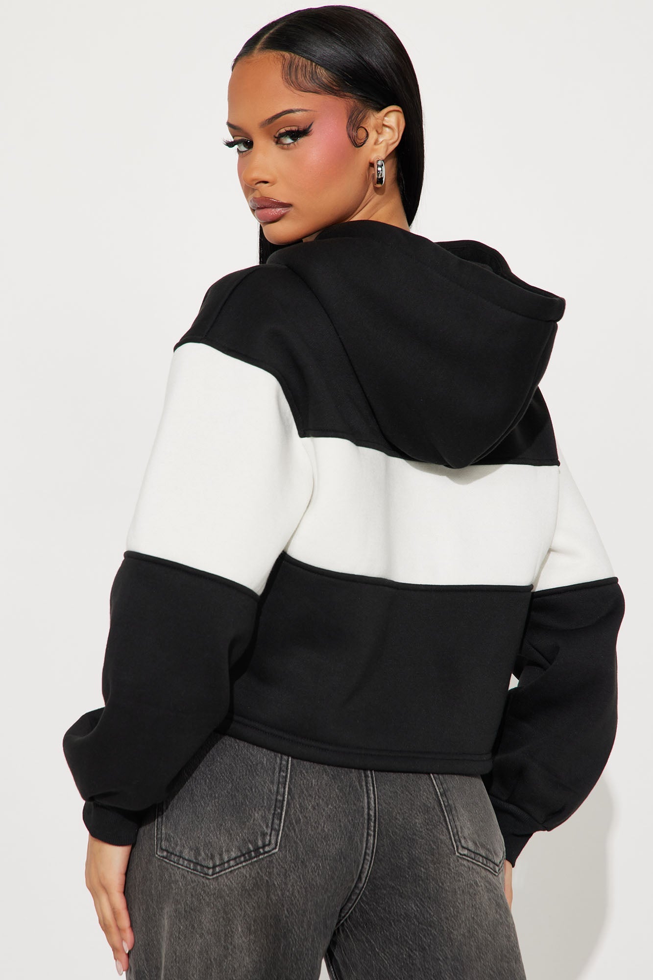 On The Move Fleece Sweatshirt Hoodie - Black