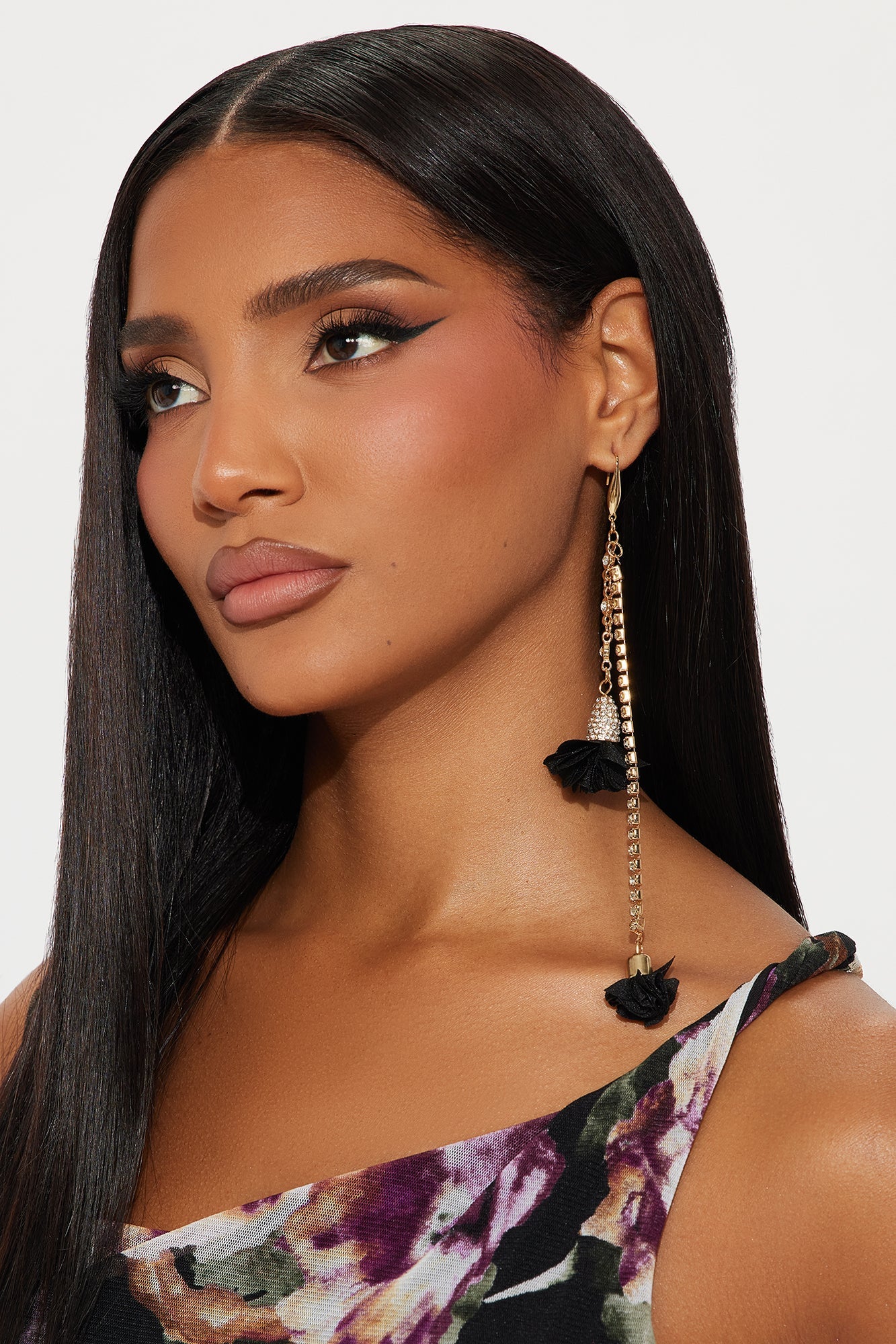 Petal Kiss Floral Drop Earrings - Gold/Black