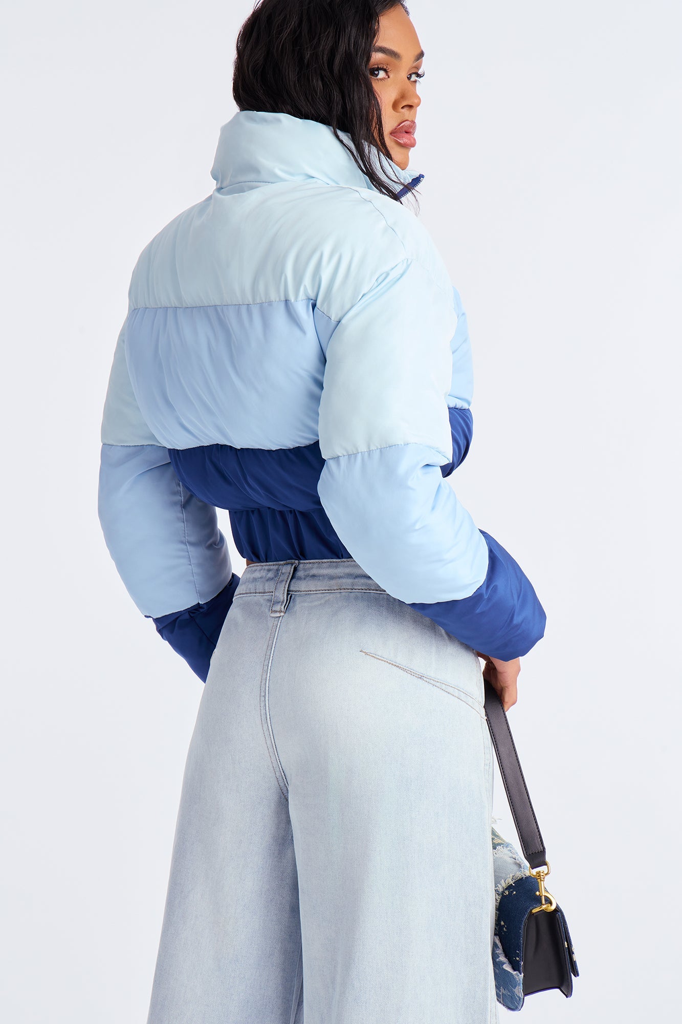 Drip Or Drown Ombre Cropped Puffer Jacket - Blue