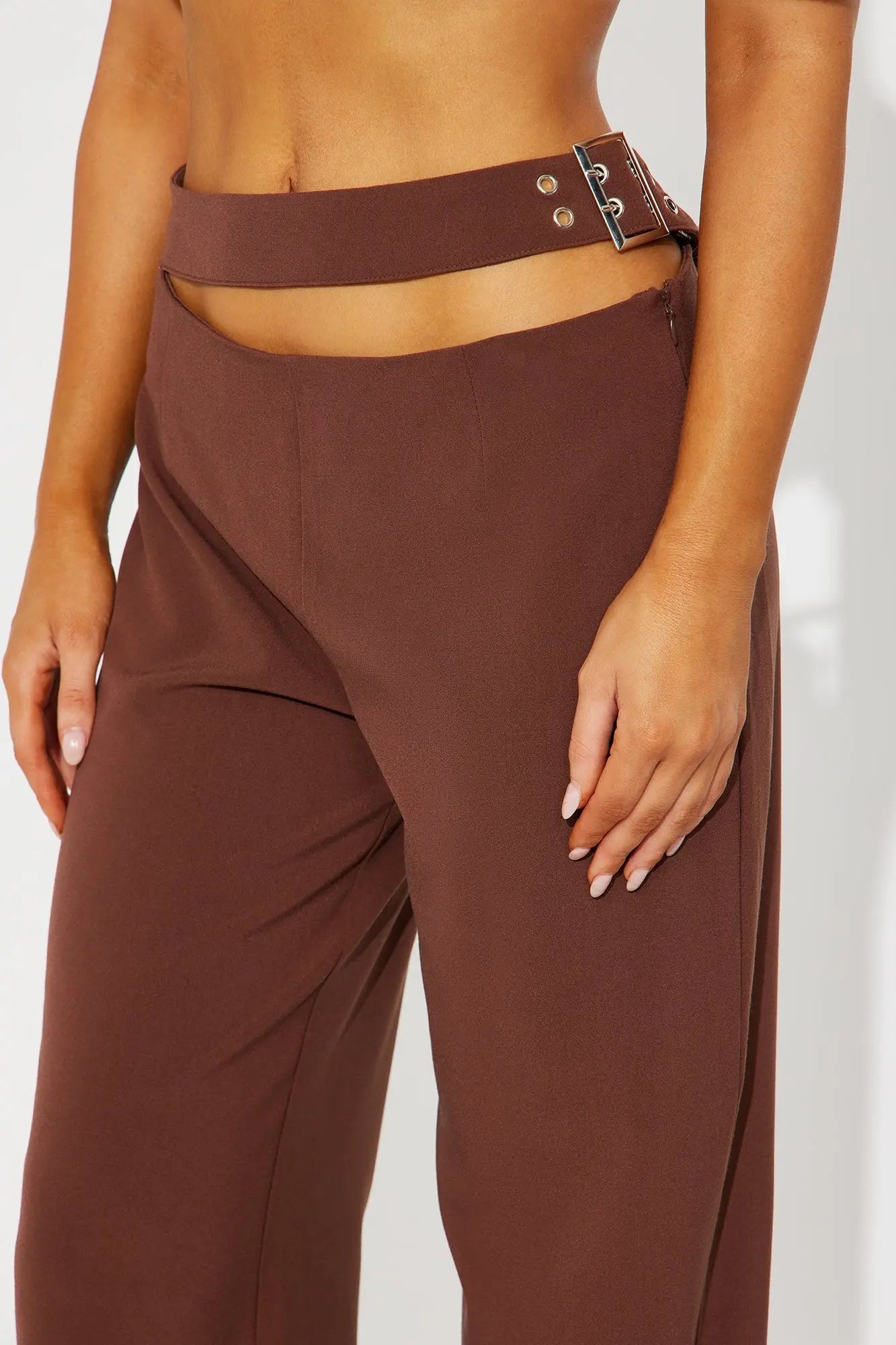 Set The Standard Cut Out Wide Leg Pant 33″ - Chocolate 