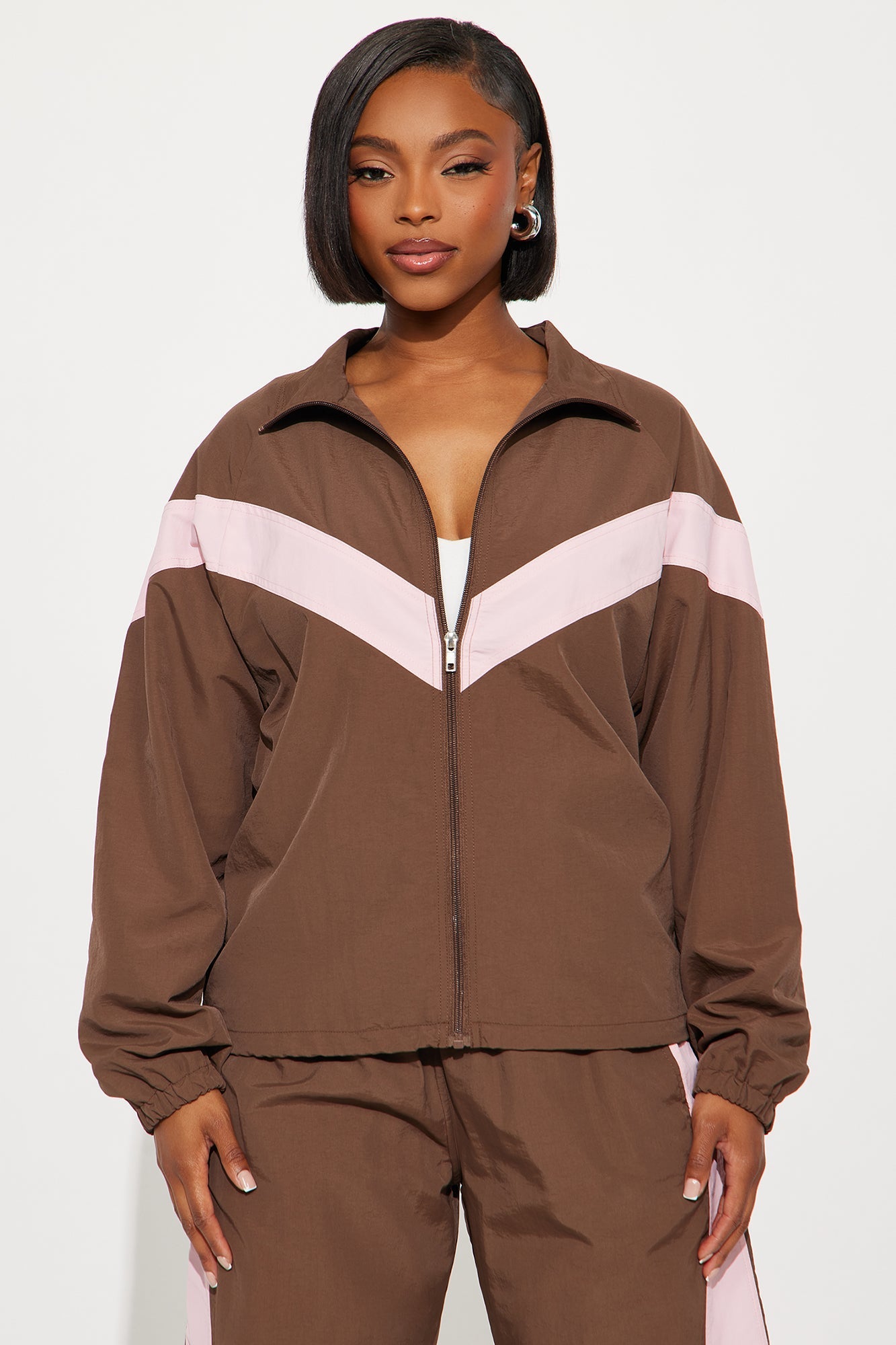On Speed Dial Windbreaker Pant Set - Brown 