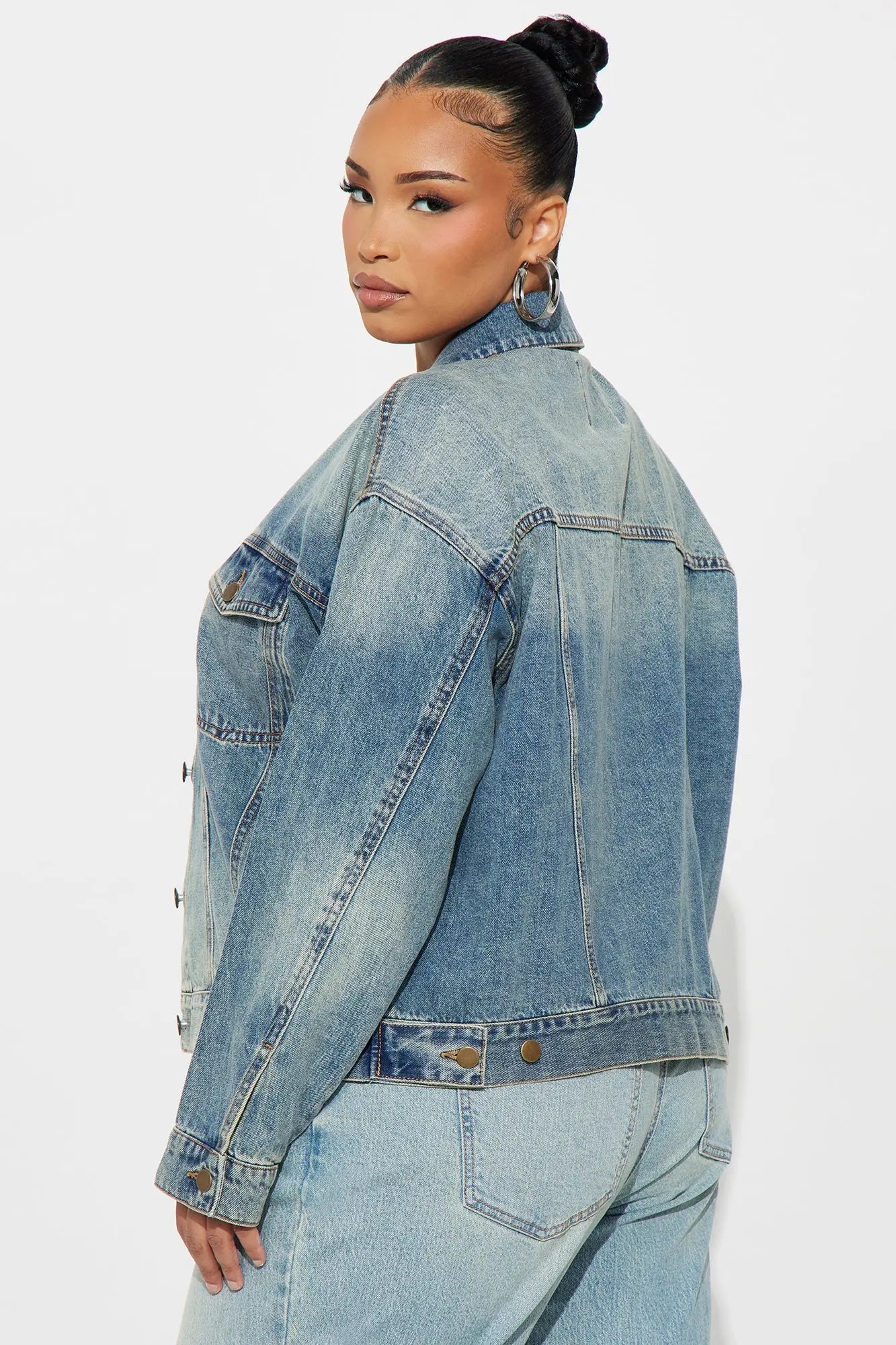 Madison Boyfriend Denim Trucker Jacket - Vintage Wash 