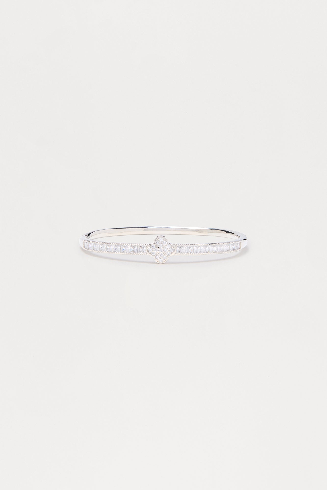 Lucky Dreamer Clover Rhinestone Embellished Bracelet - Silver