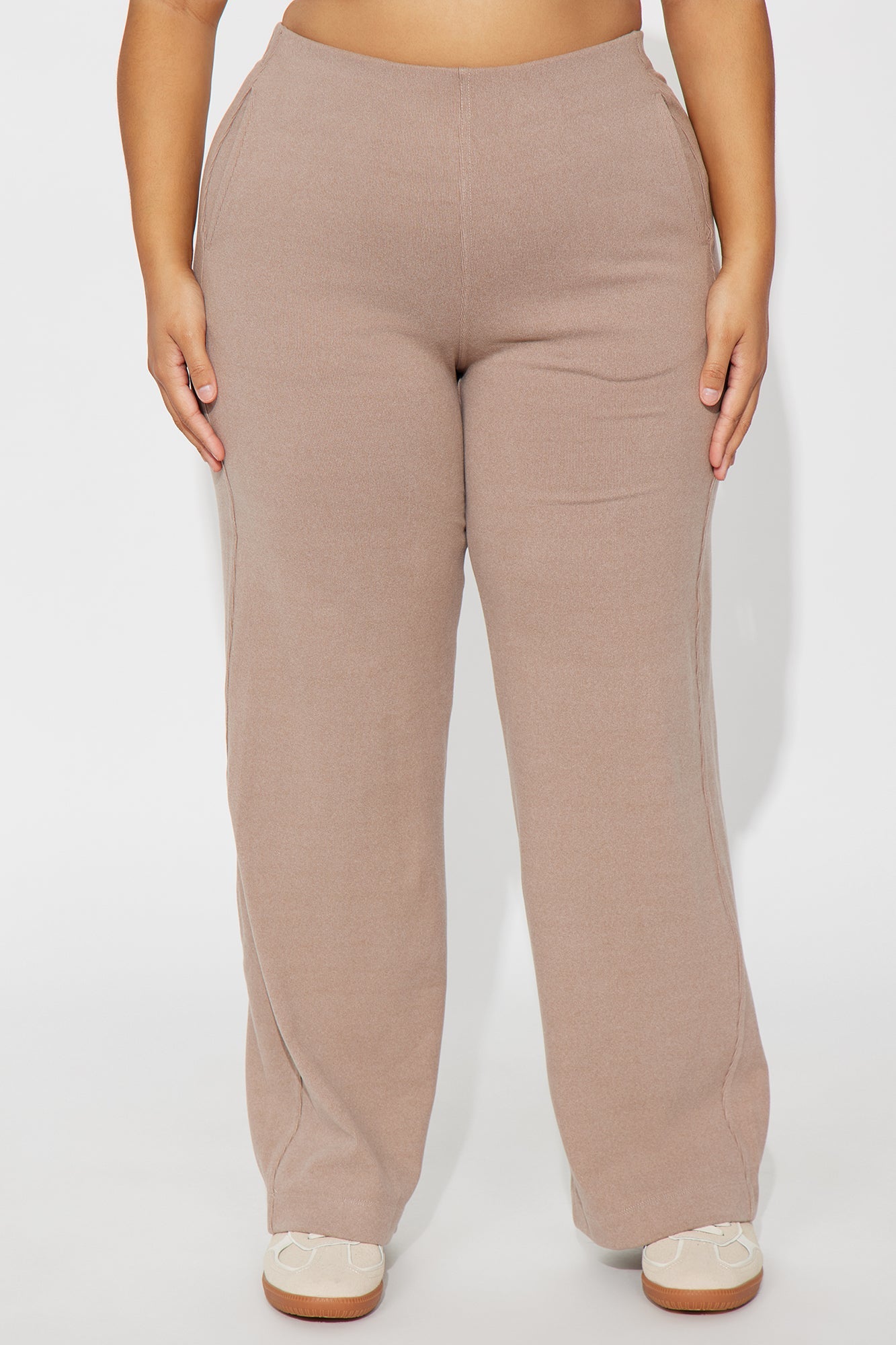 Allie Butter Ribbed Lounge Pant - Taupe