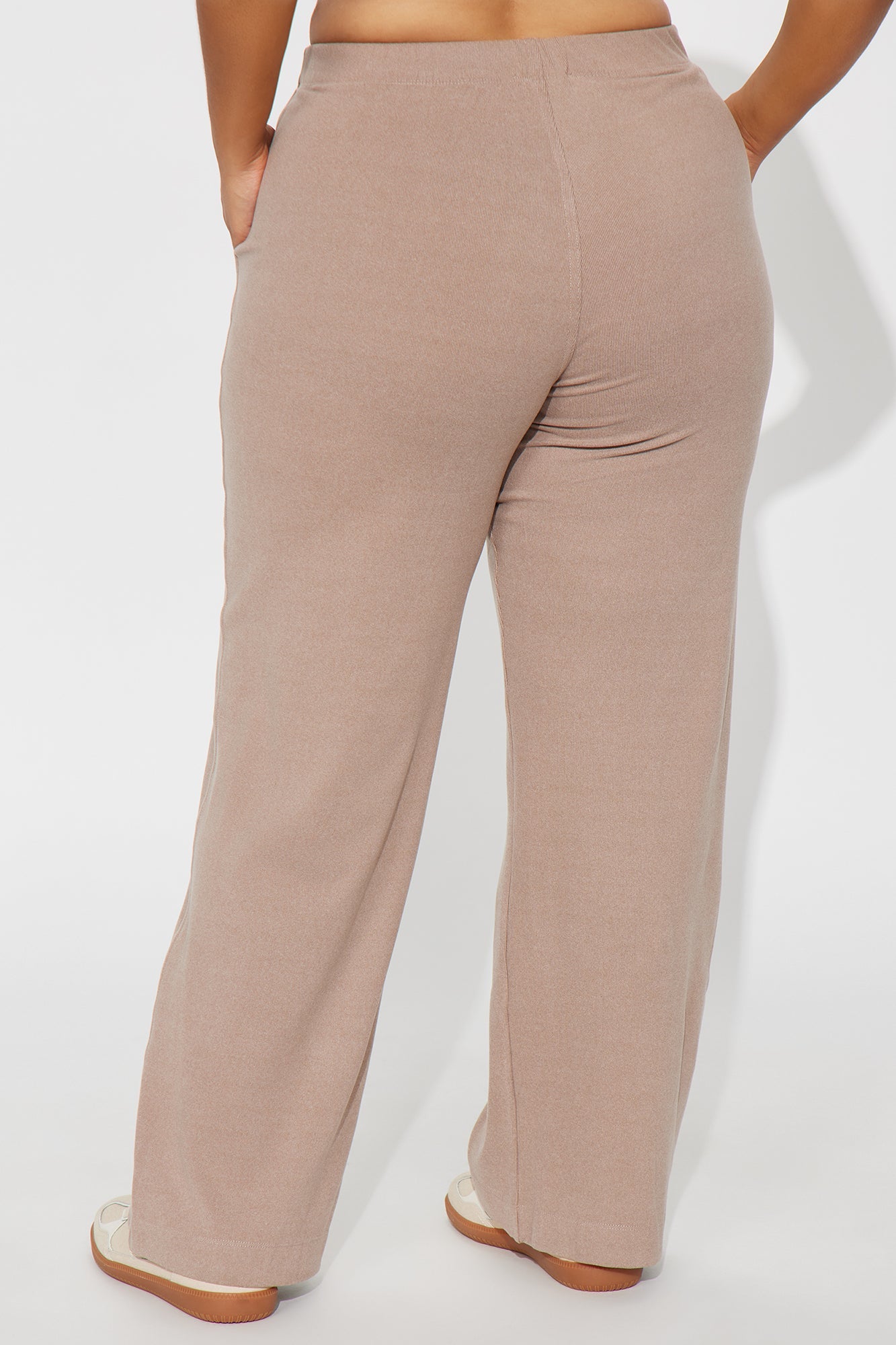 Allie Butter Ribbed Lounge Pant - Taupe