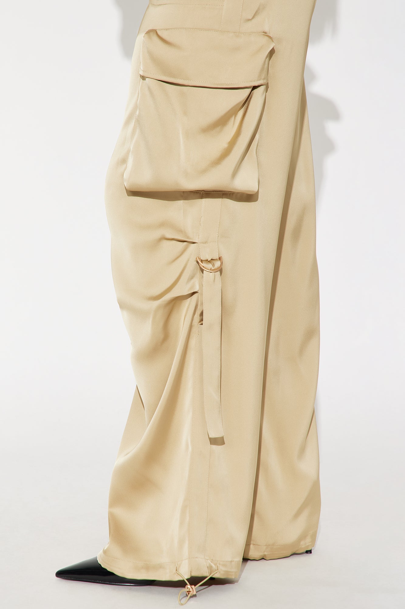 Carlee Satin Jogger Cargo Pant 32 - Gold 