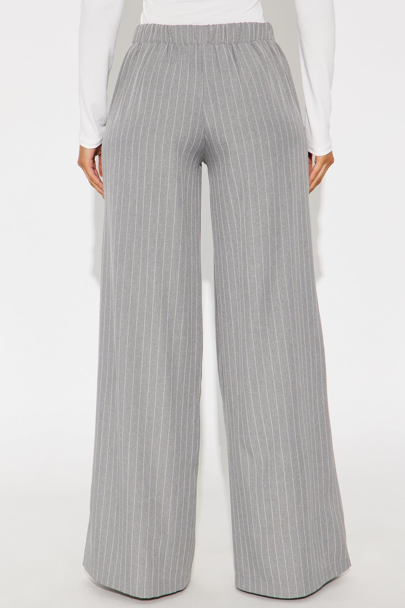 Easy To Wear Pinstripe Wide Leg Pant 32″ - Grey