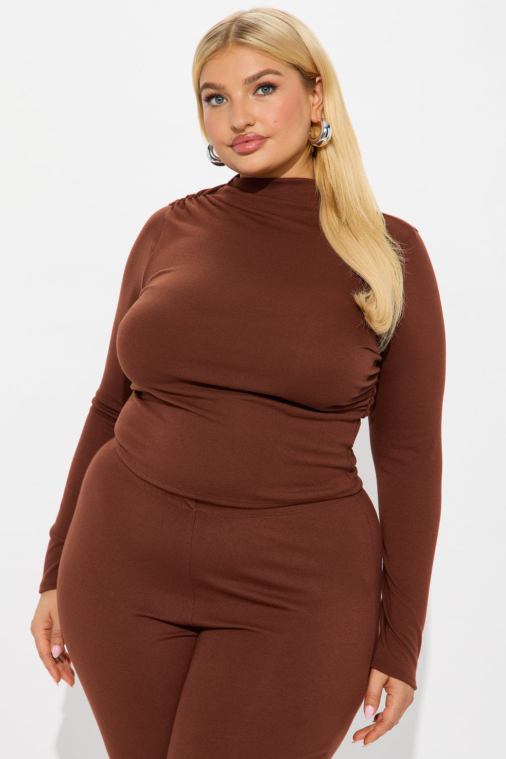 So Sexy Mockneck Flare Leg Pant Set - Brown