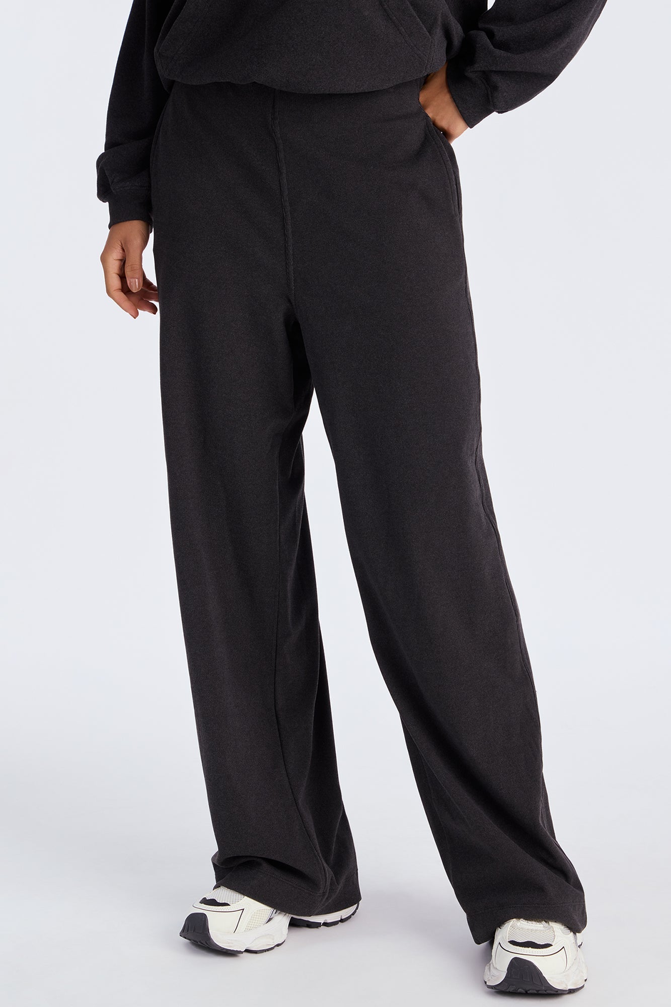 Allie Butter Ribbed Lounge Pant - Black