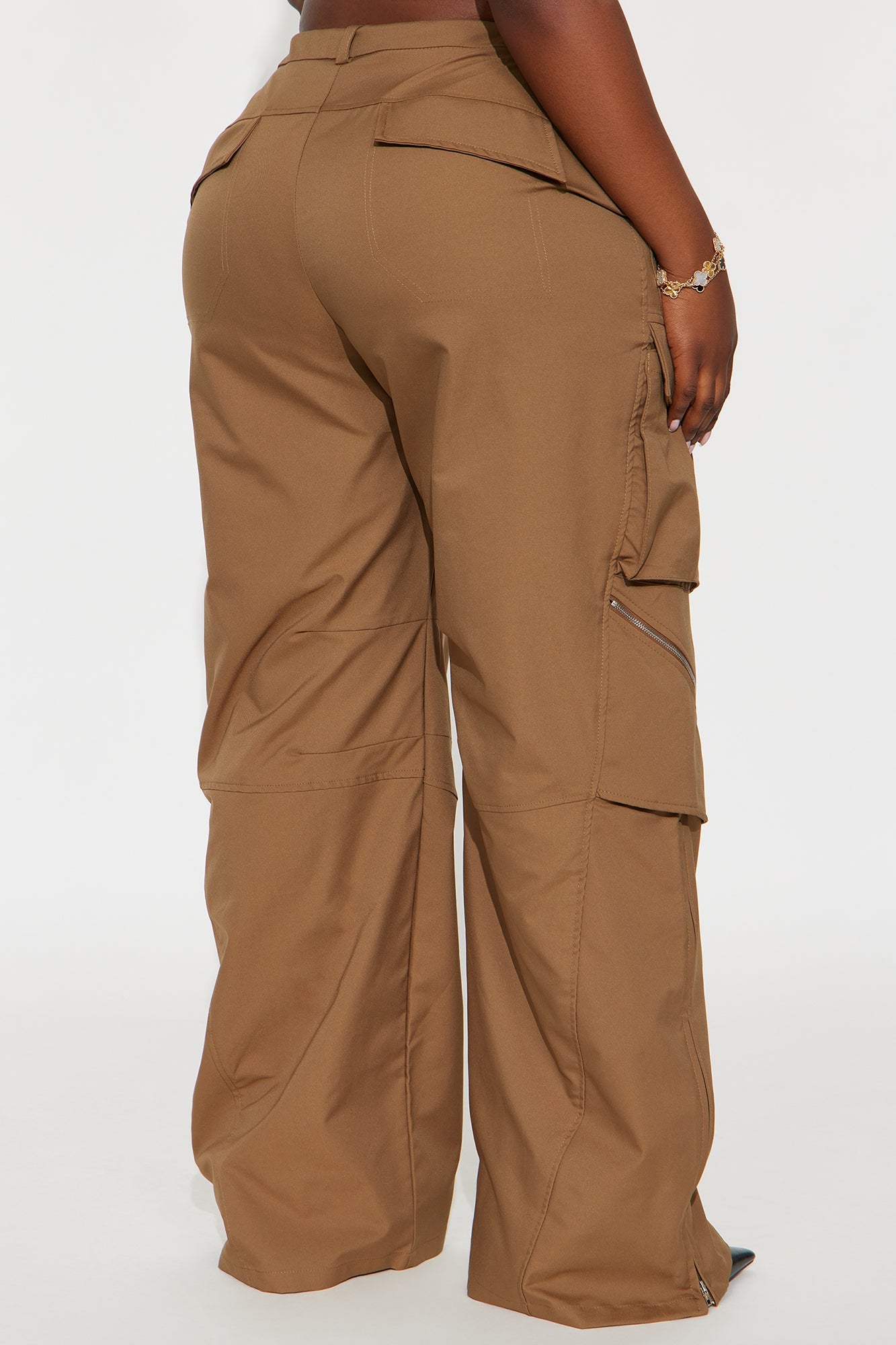 Don't Call Me Windbreaker Wide Leg Cargo Pant 33 - Olive 