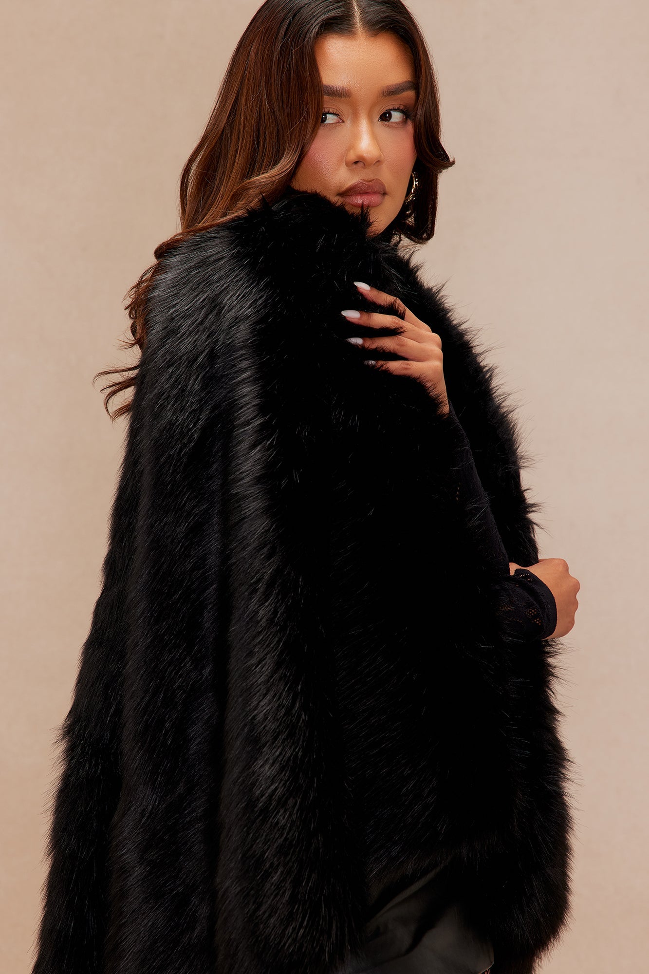 Super Fly Faux Fur Cape - Black 