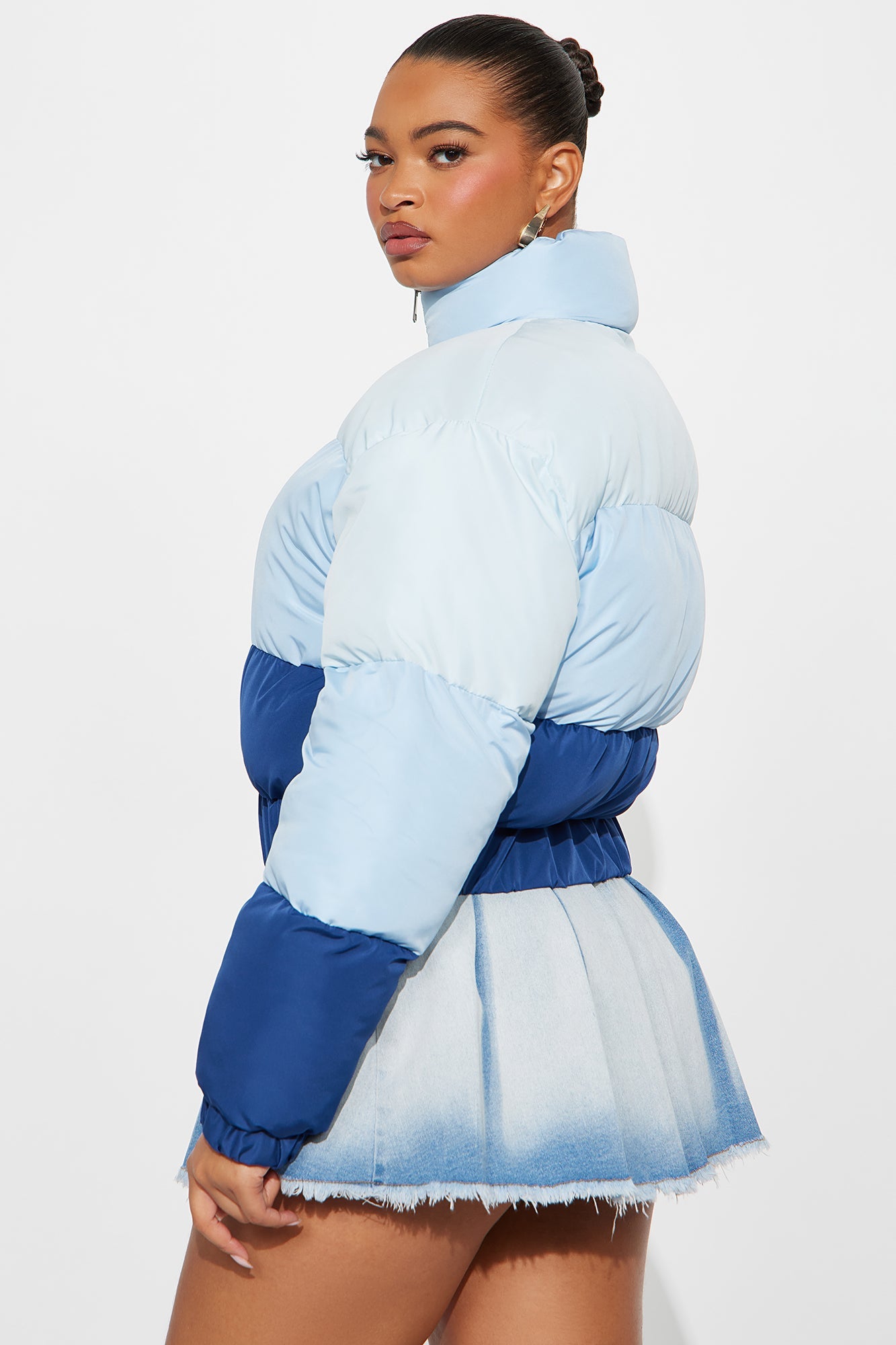 Drip Or Drown Ombre Cropped Puffer Jacket - Blue