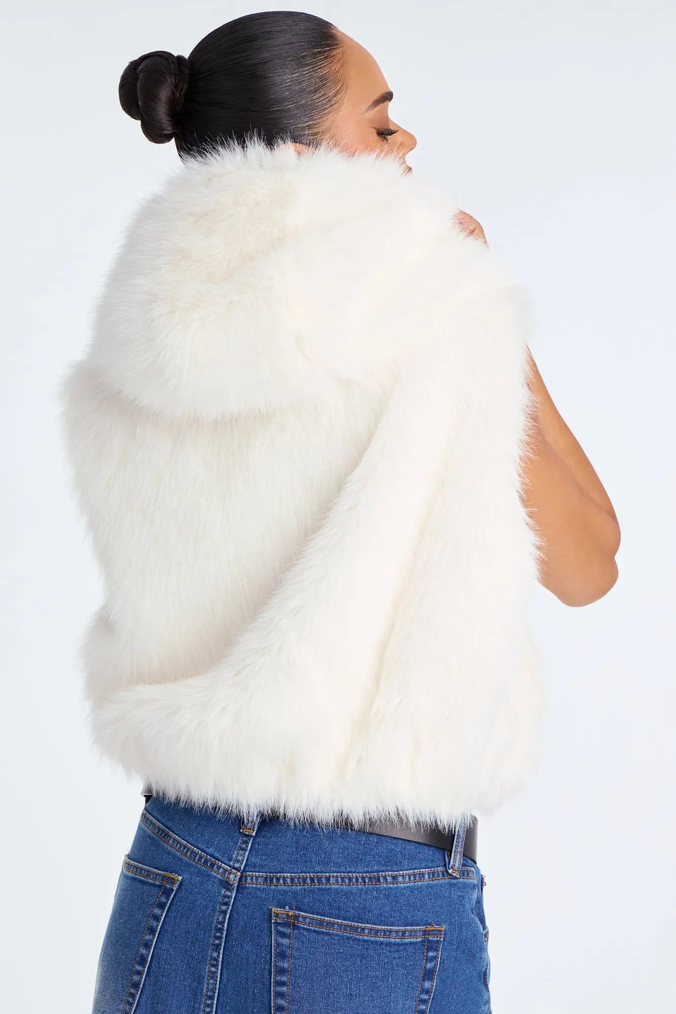 Eliza Faux Fur Hooded Vest - Cream 