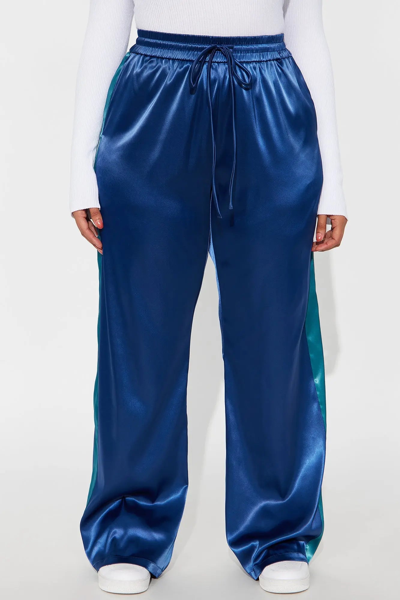 Bossed Up Satin Wide Leg Pant 33″ - Navy/combo 