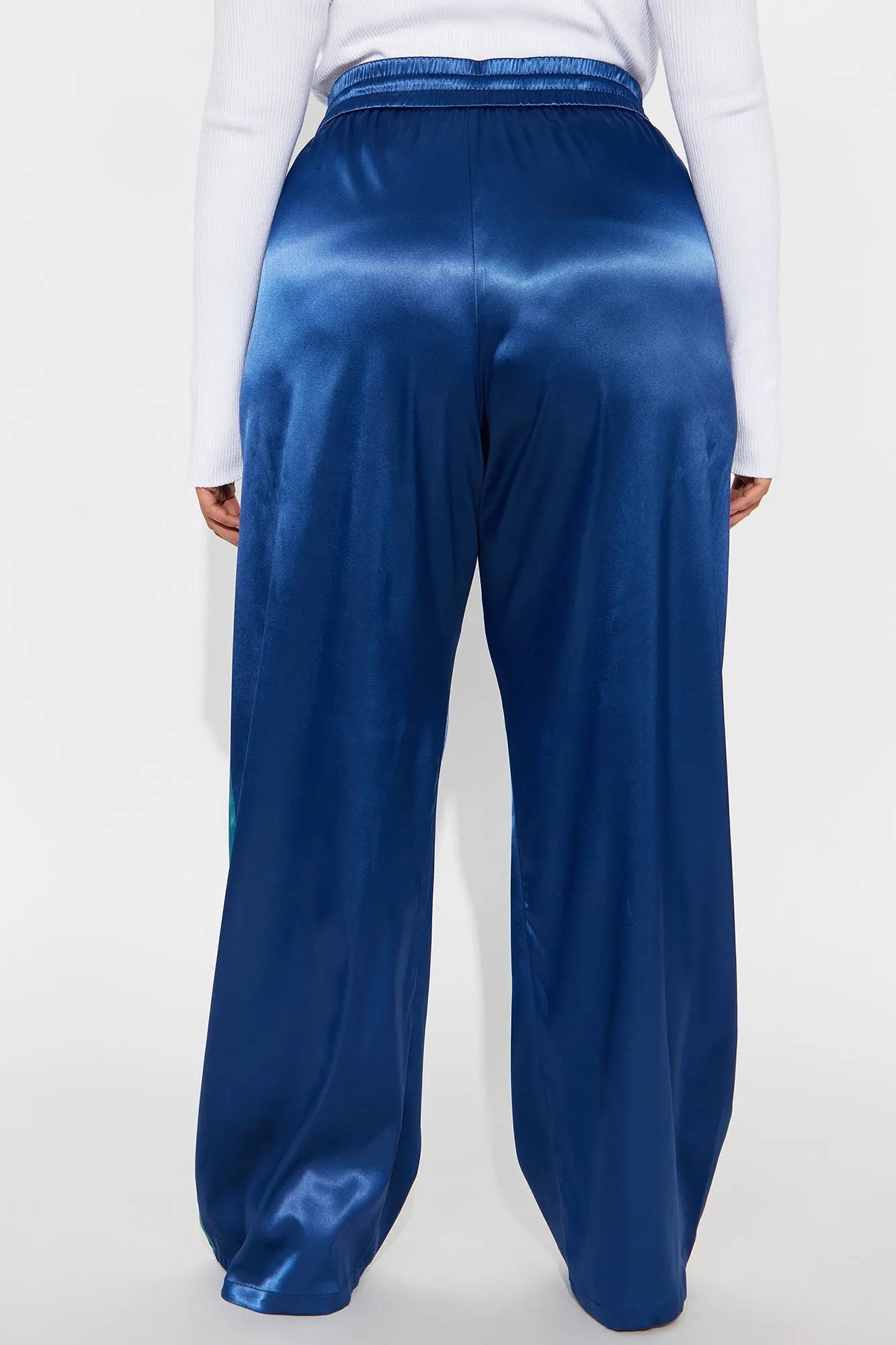 Bossed Up Satin Wide Leg Pant 33″ - Navy/combo 