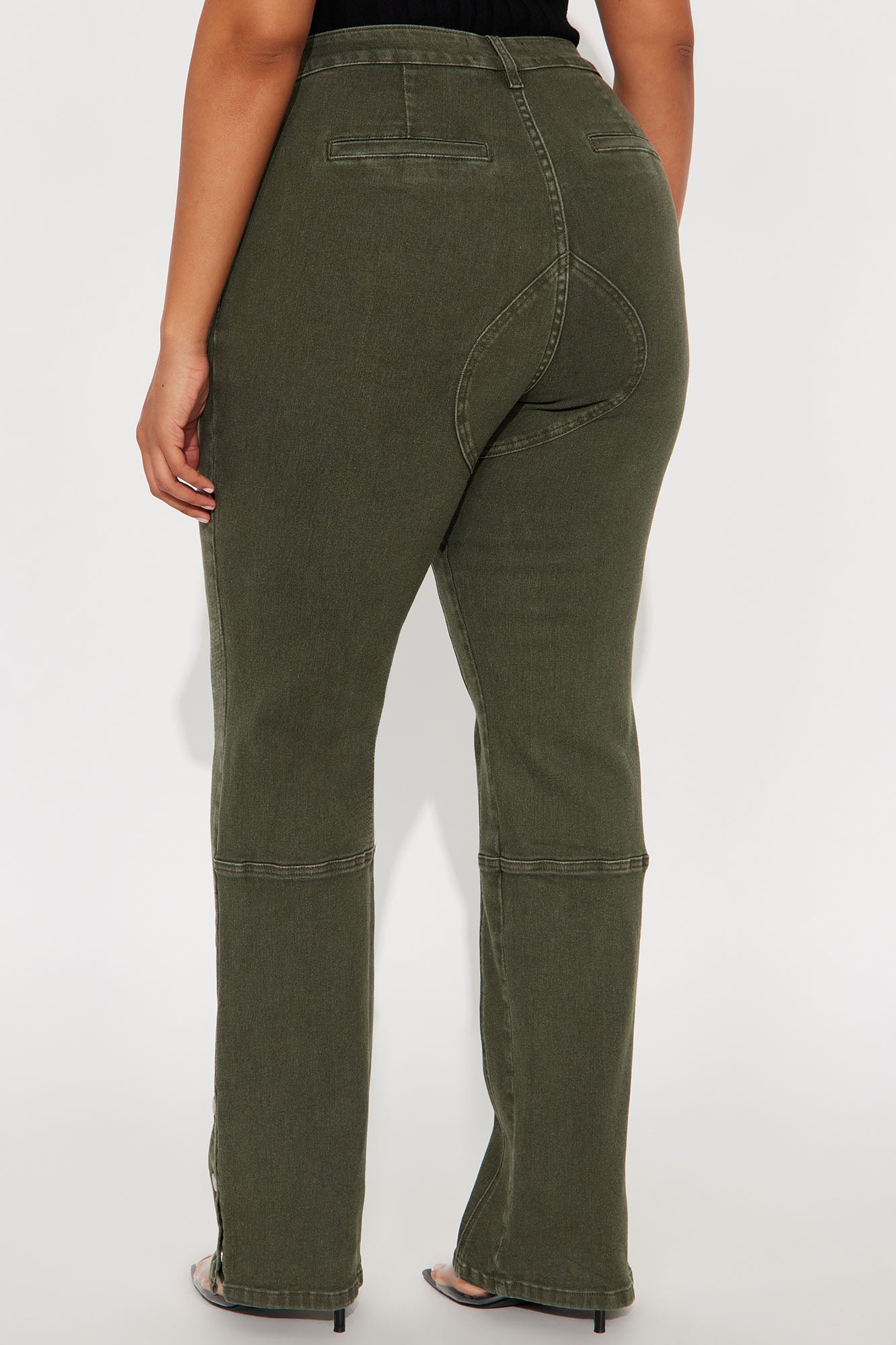 Chasin' You Mineral Wash Pant - Dark Olive 