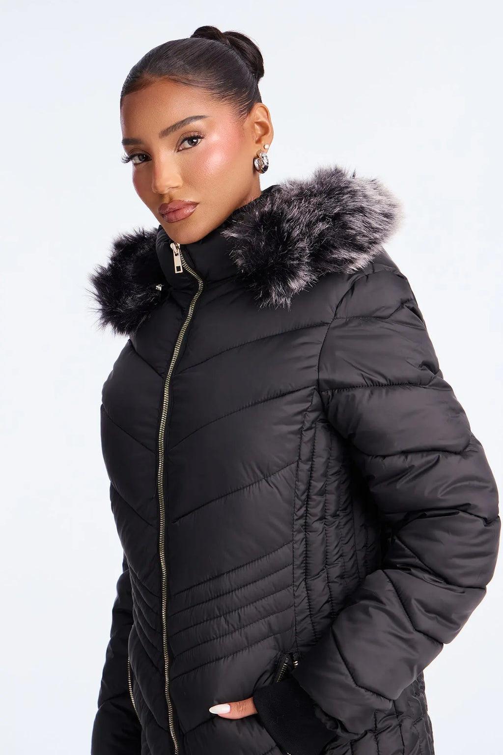 Ski Date Hooded Puffer Jacket - Black 