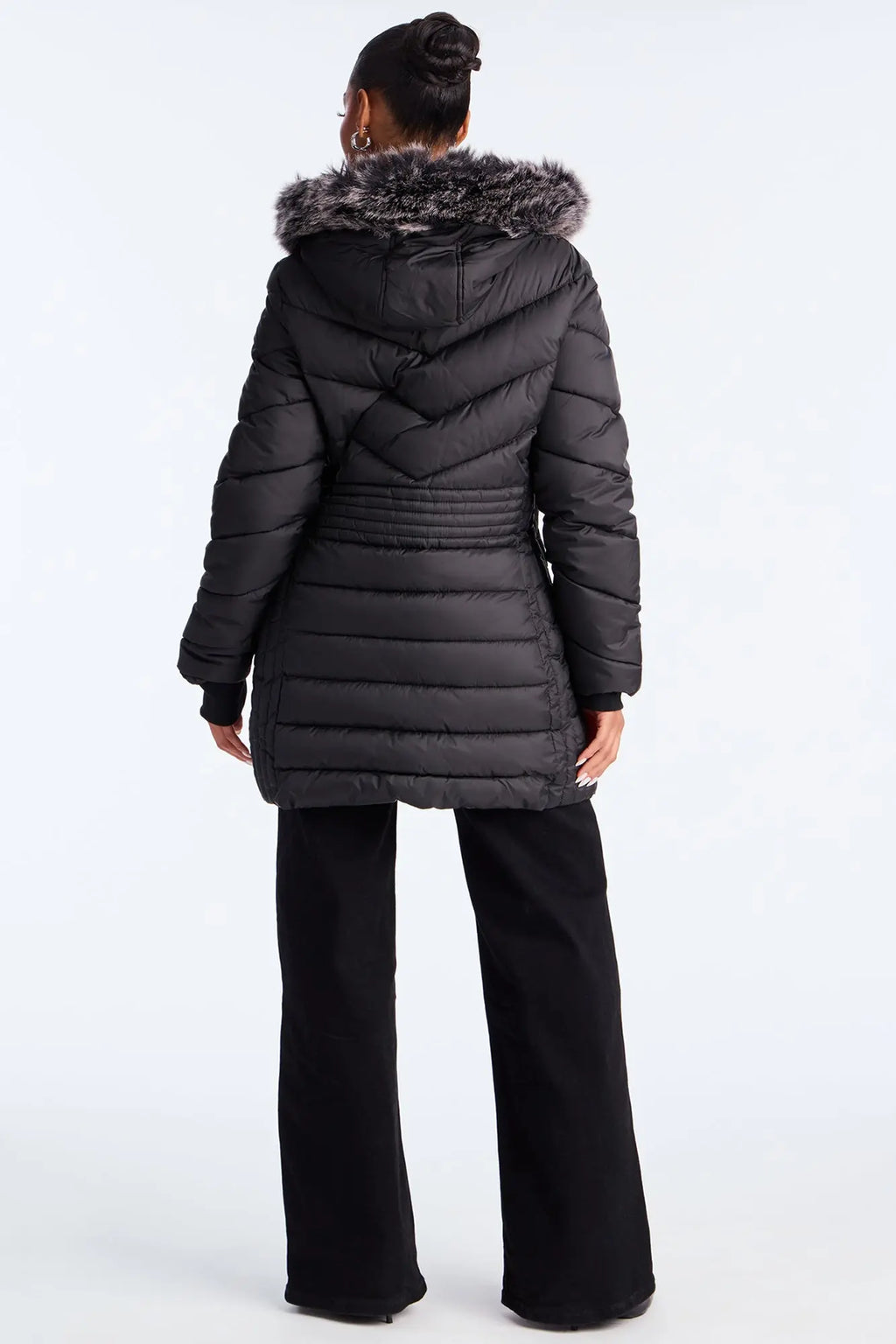 Ski Date Hooded Puffer Jacket - Black 