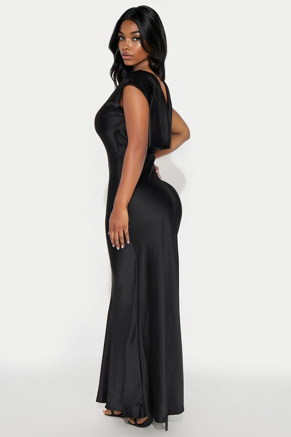 Gleaming Beauty Backless Maxi Gown - Black