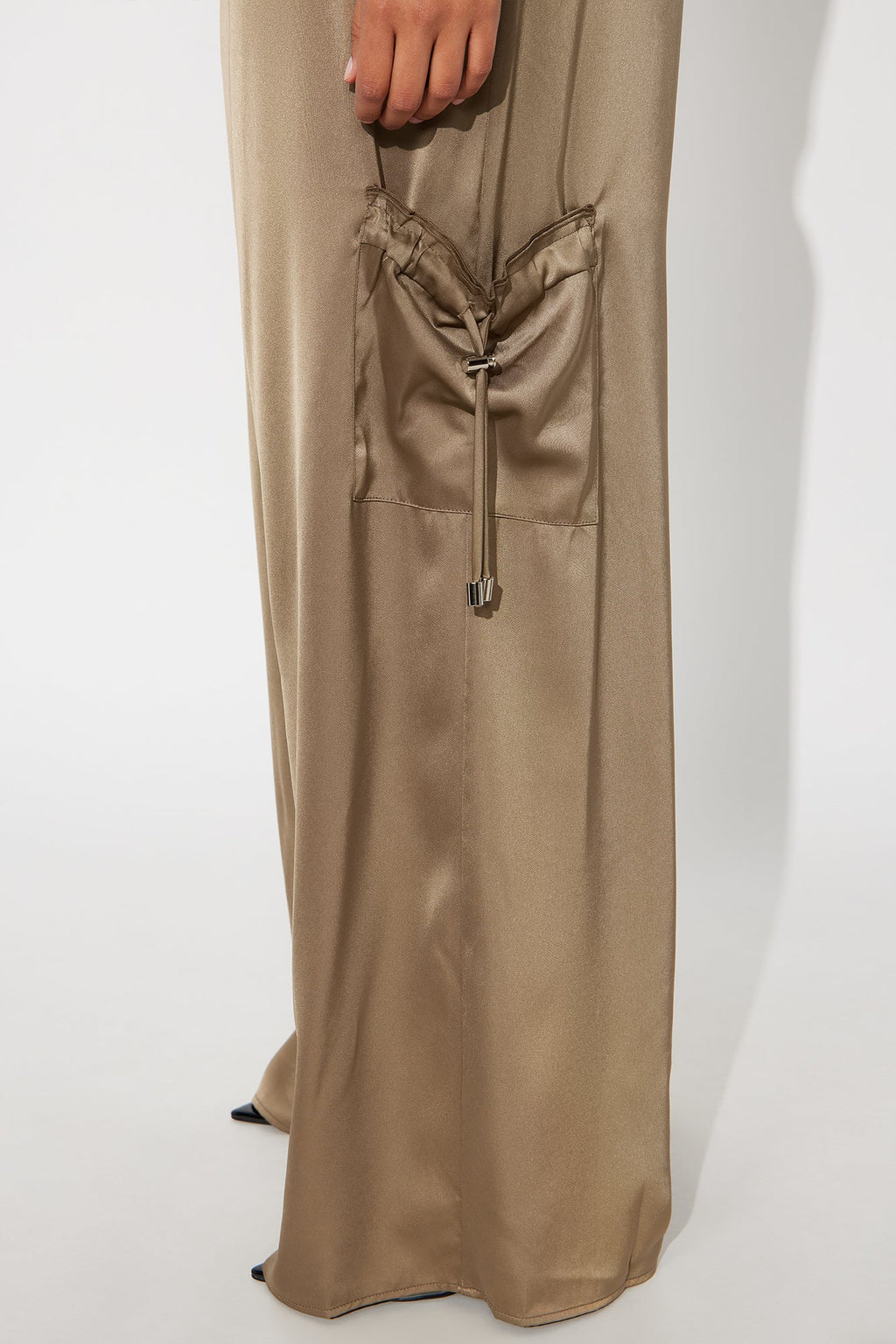 Brielle Satin Wide Leg Cargo Pant 33″ - Olive 