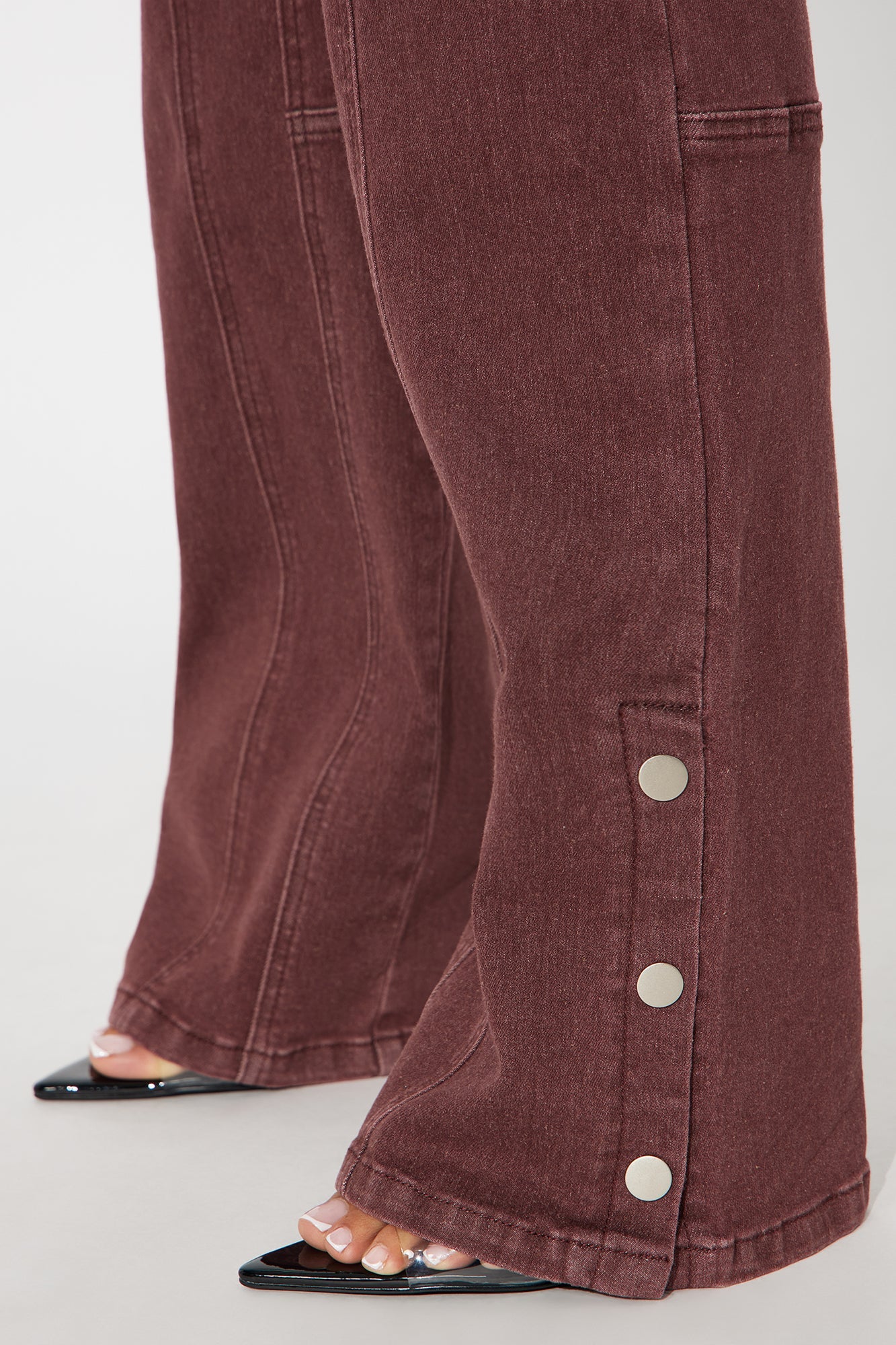 Chasin' You Mineral Wash Pant - Burgundy 