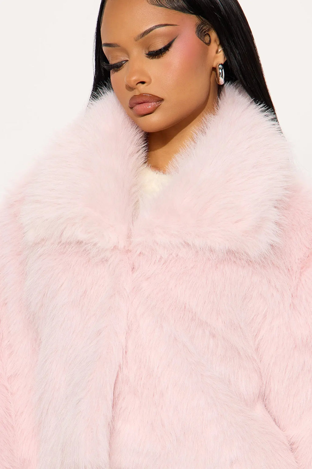 Full Of Charisma Faux Fur Cropped Coat - Pink 