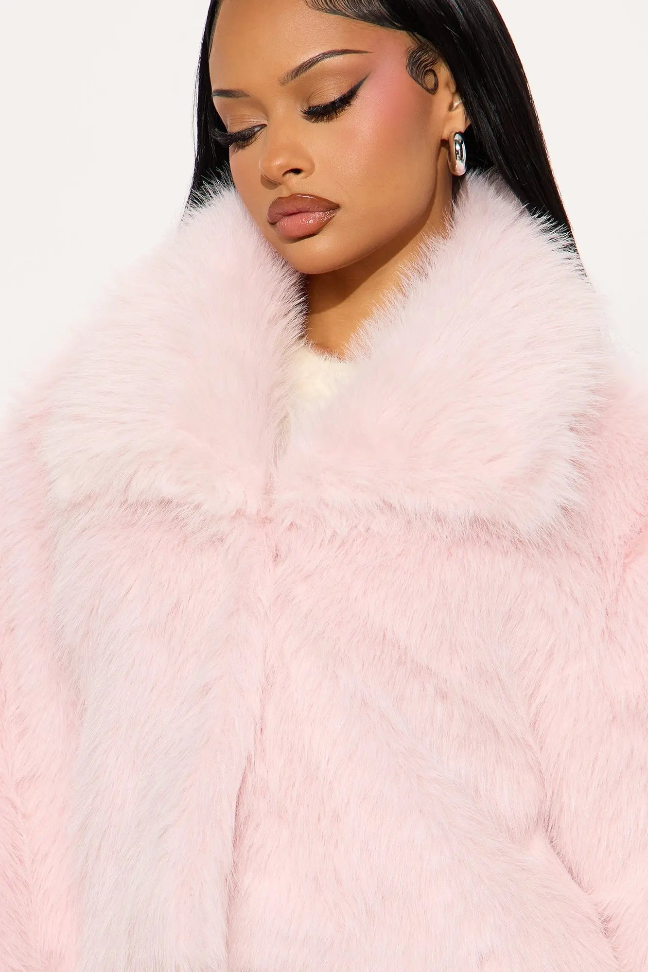Full Of Charisma Faux Fur Cropped Coat - Pink 