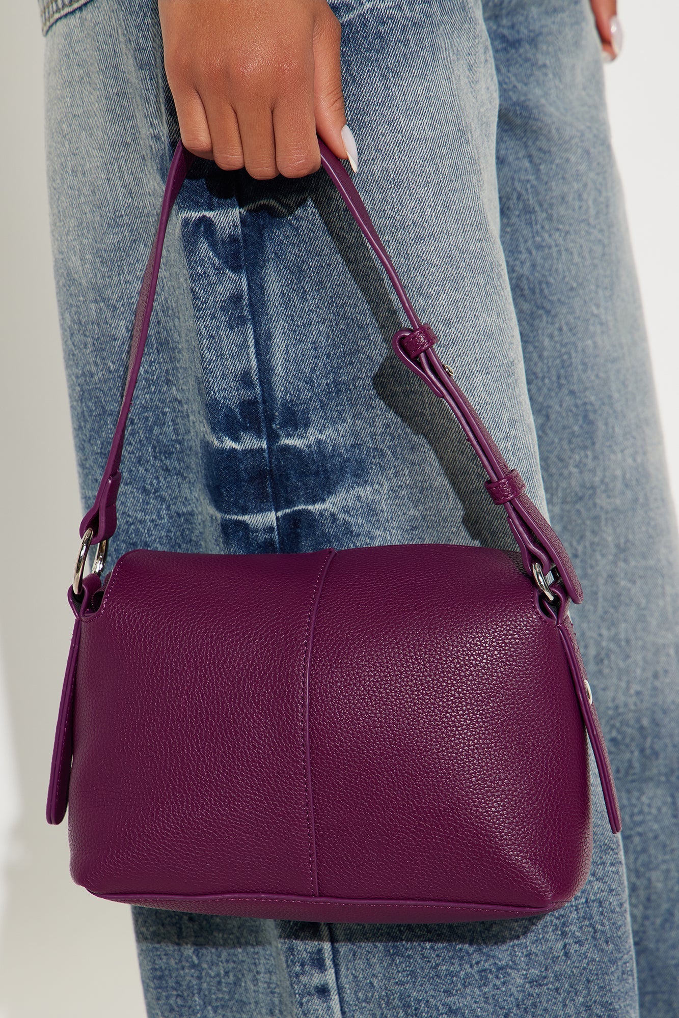 Flirty Faux Leather Shoulder Handbag - Plum 