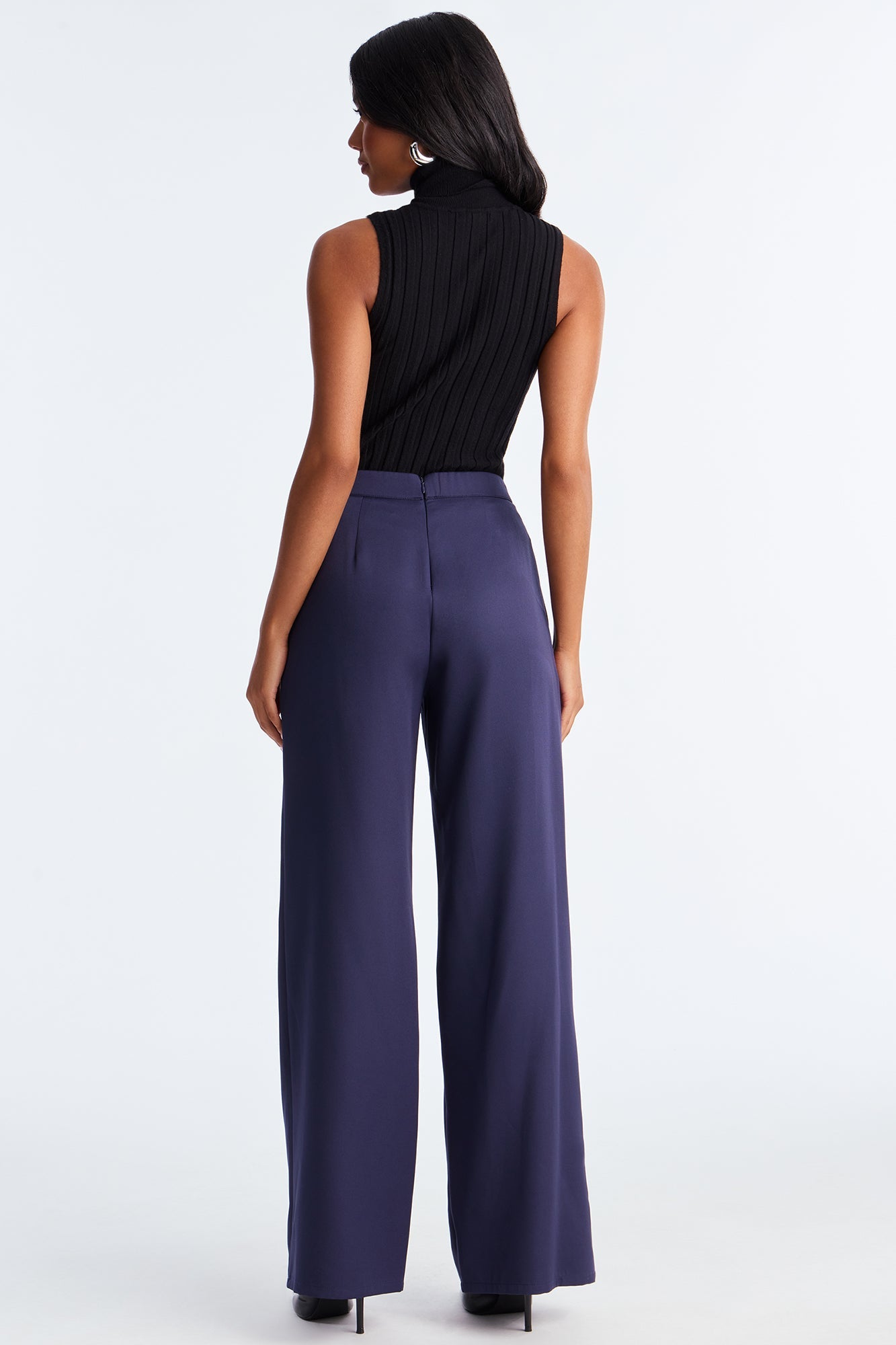Rumor Has It Crepe Woven Wide Leg Pant 32 - Navy