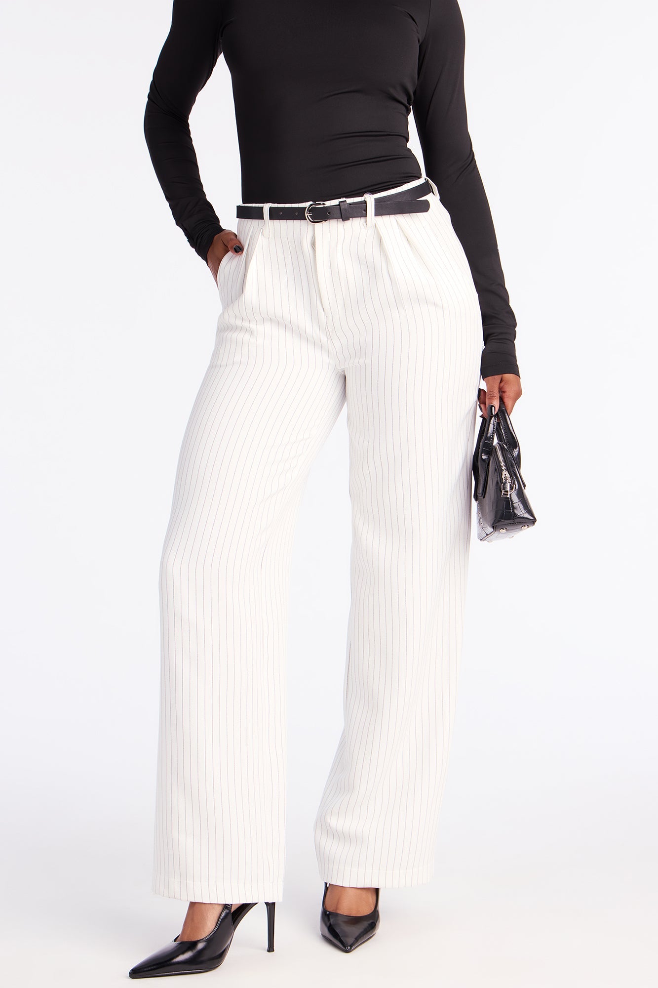 Make A Statement Belted Pinstripe Trouser Pant 31.5 - Off White