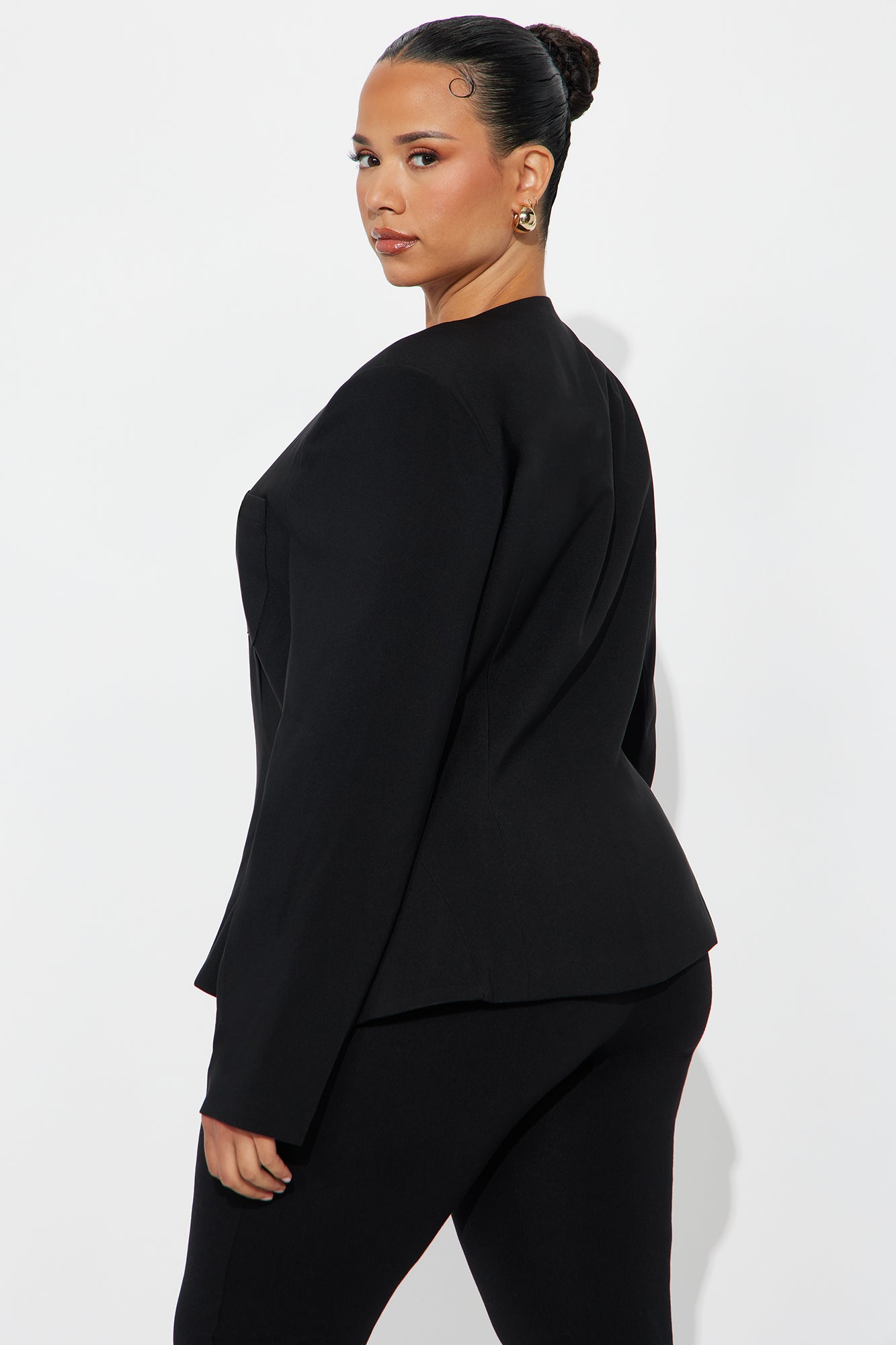 Full Control Crepe Woven Fitted Blazer - Black