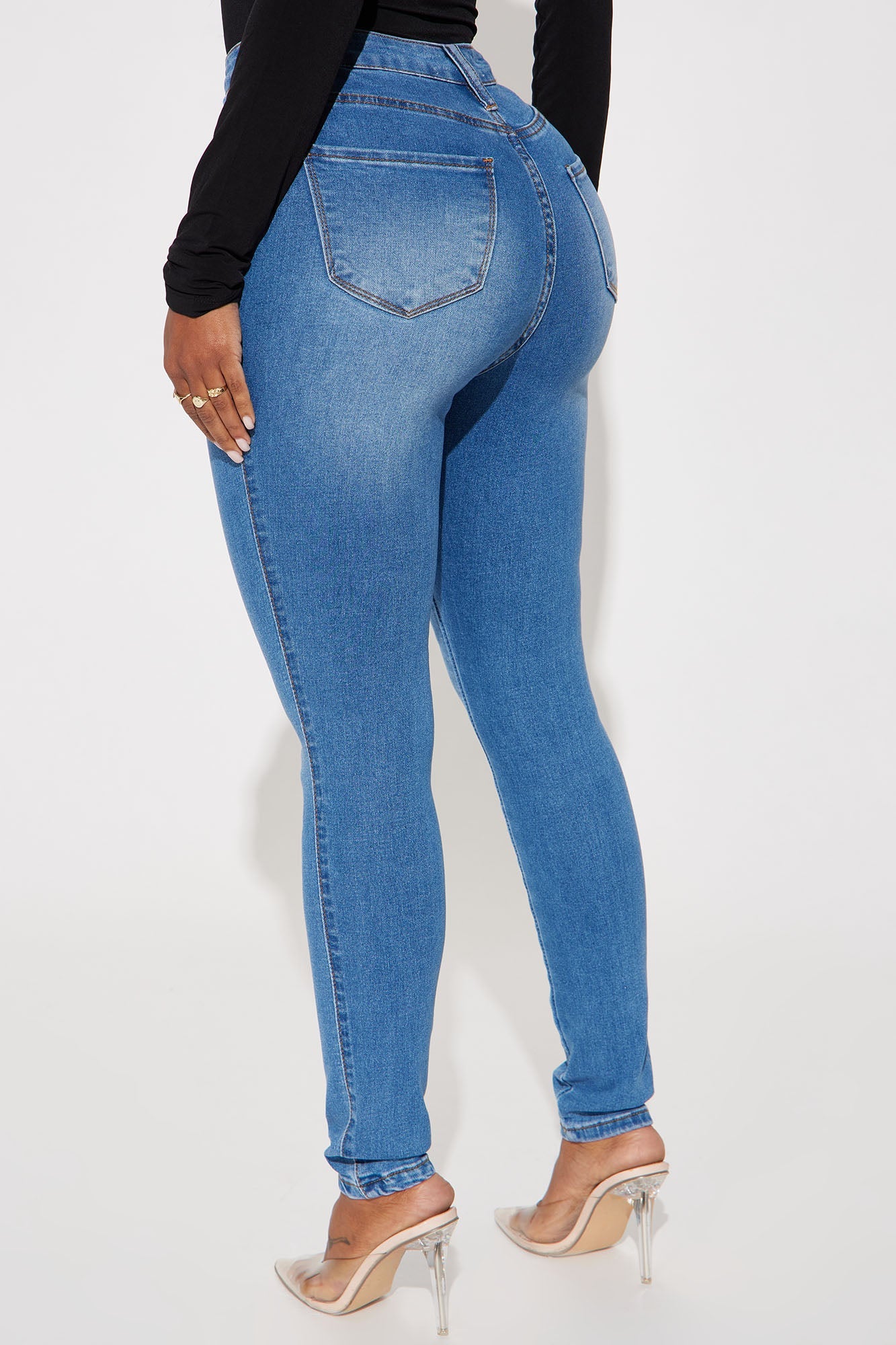 Main Motive Stretch Skinny Jeans - Medium Wash